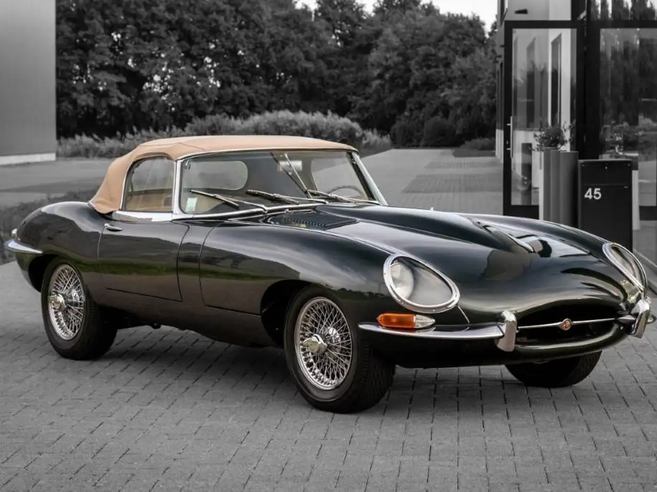 Jaguar E-Type 4.2 Cabrio, foto 4