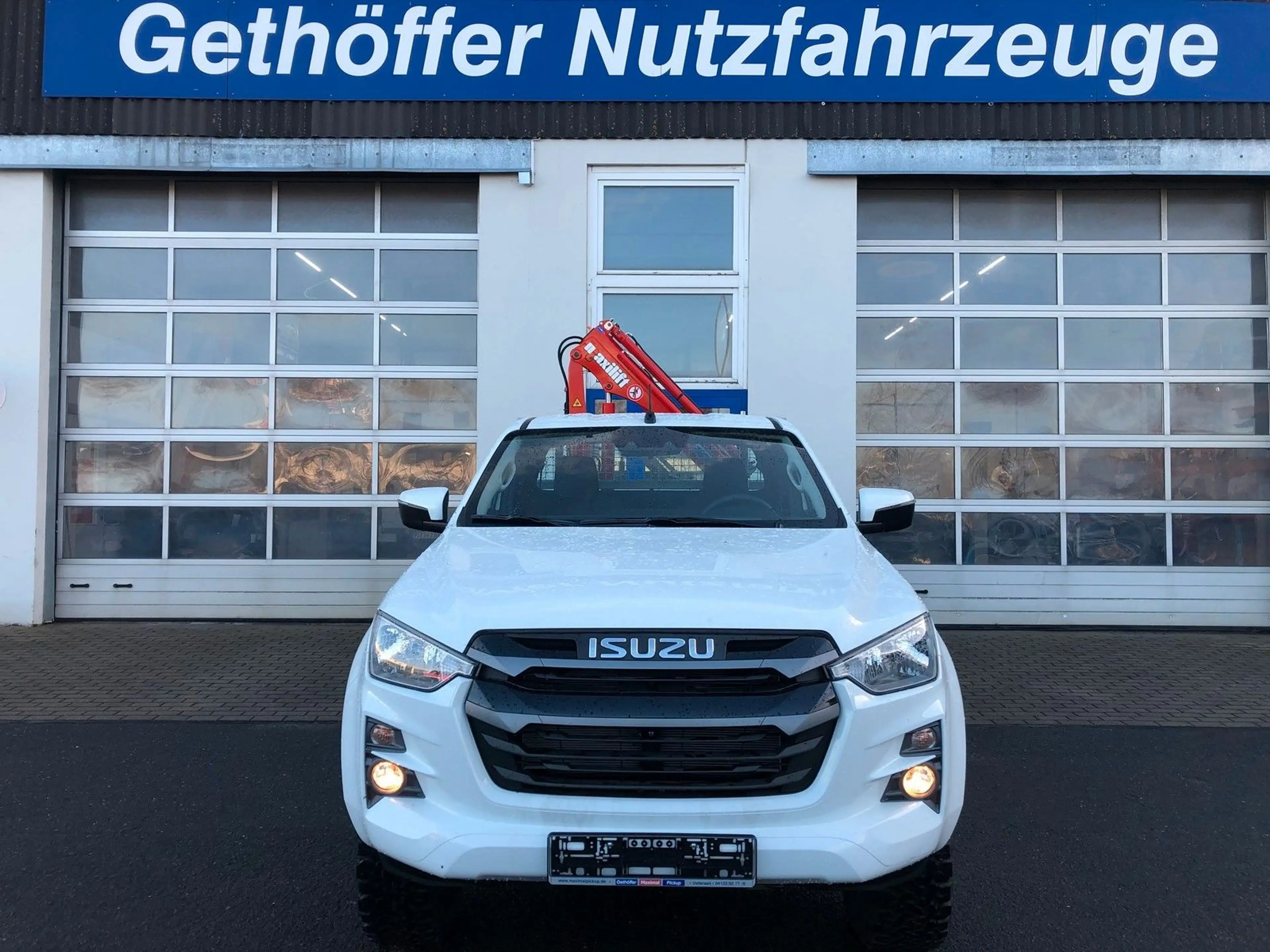 Isuzu D-Max Space Cab LS AT +Pritsche Kran + SOFORT + — photo 9