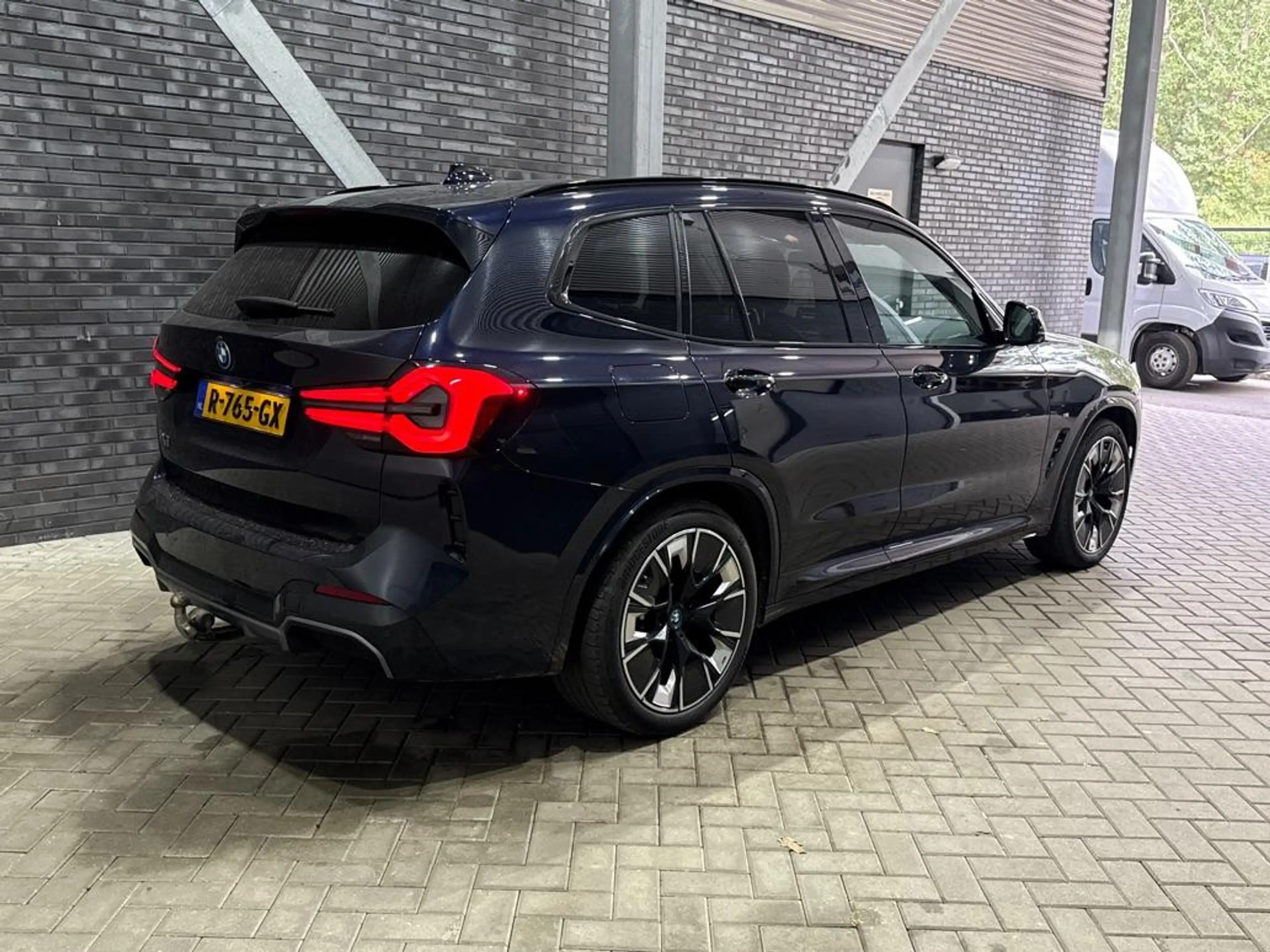 BMW iX3 High Executive 80 kWh | Harman/Kardon | Trekhaak | — photo 2