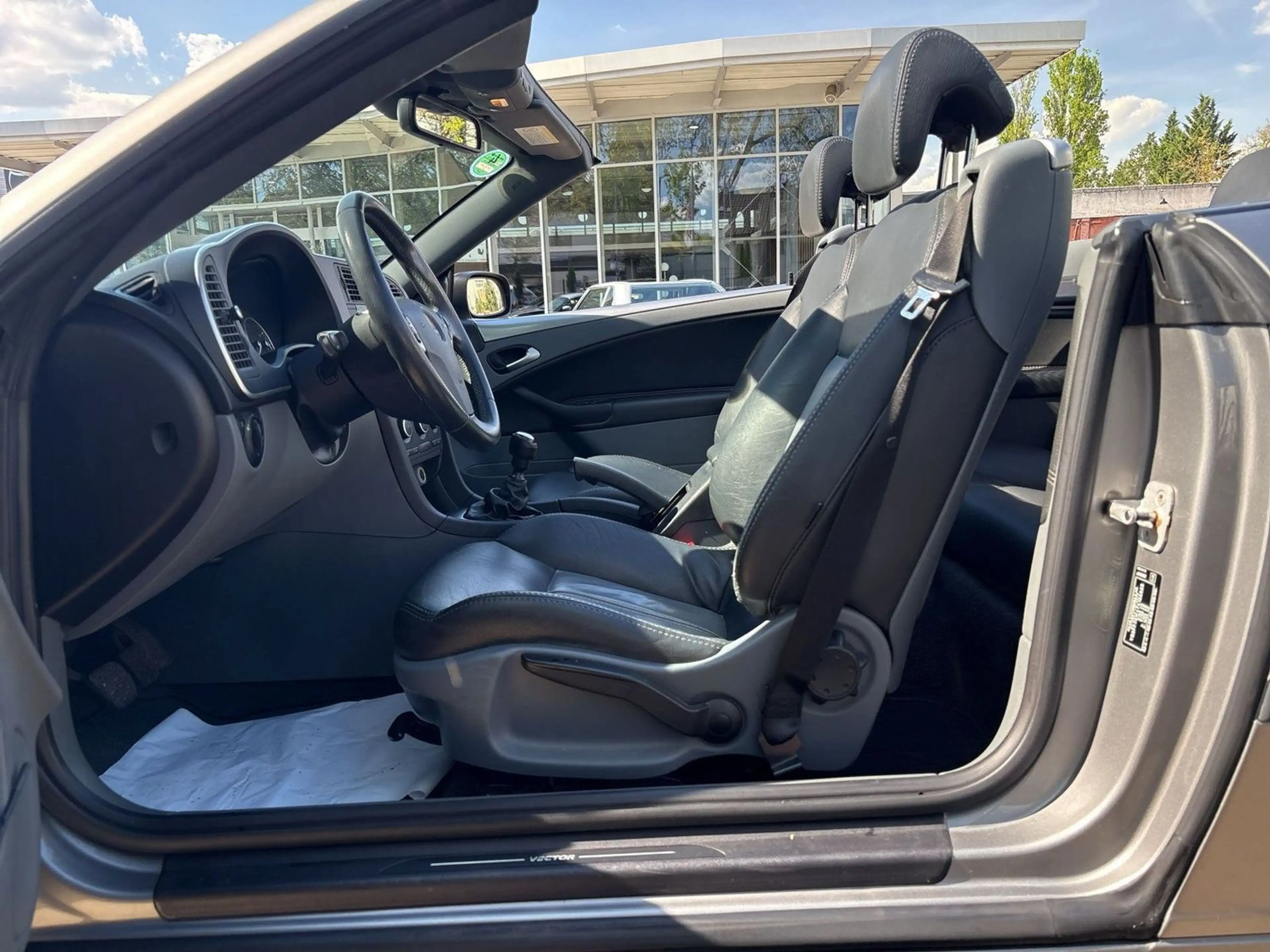 Saab 9-3 1.9 TiD Vector — photo 6