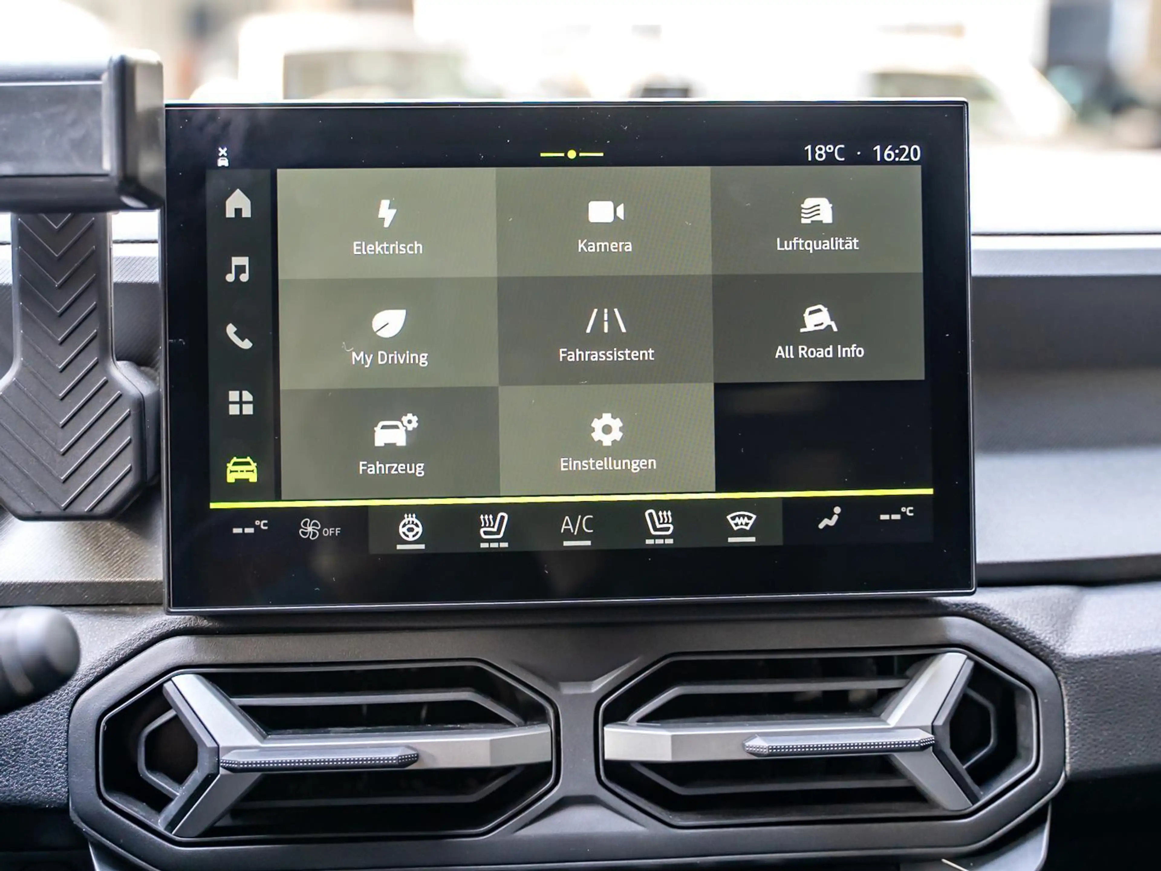 Dacia Bigster Journey HYBRID 155 NAVI PDC KLIMA BT ZV — photo 14
