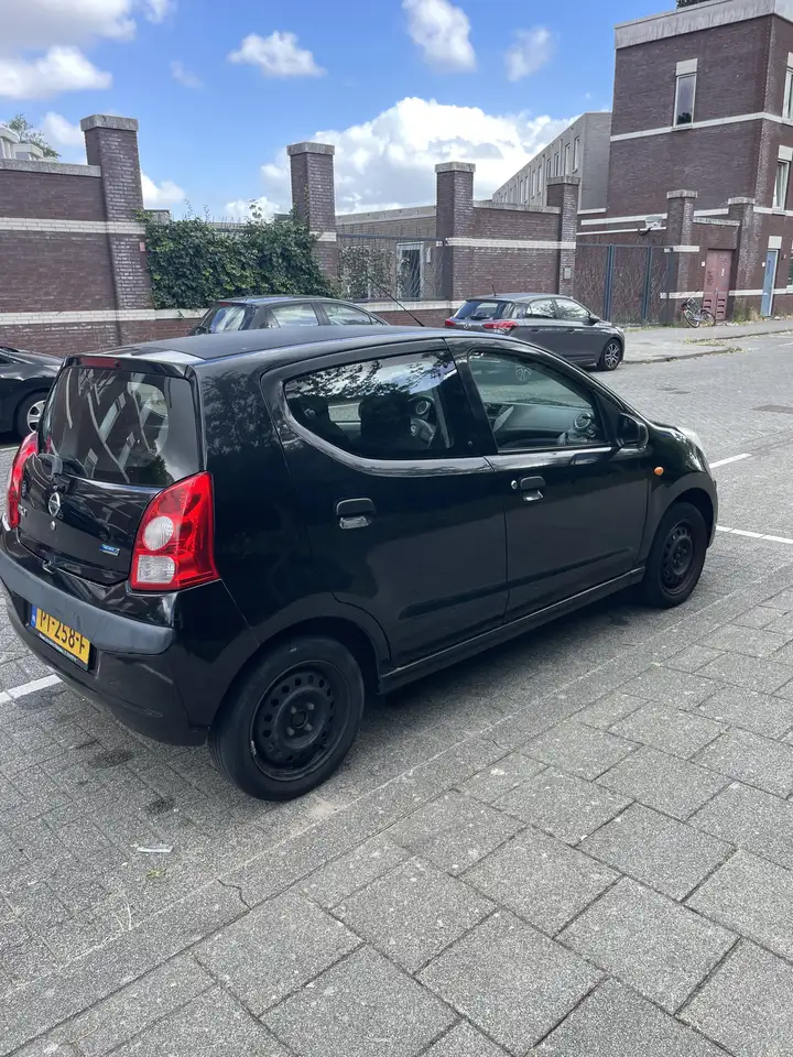 Nissan Pixo