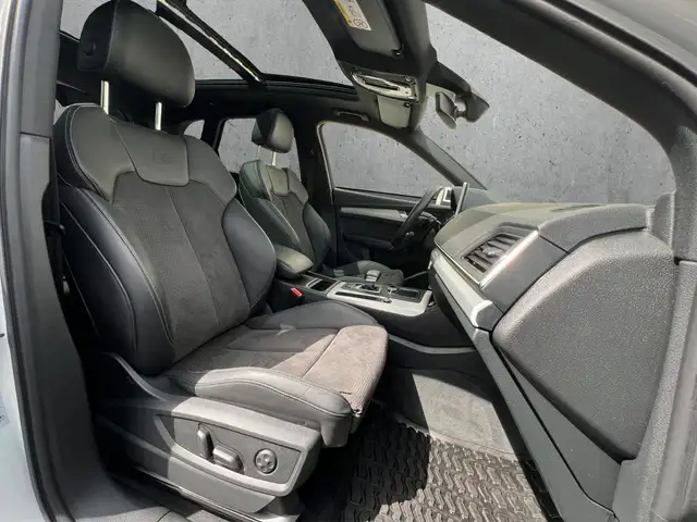 Audi Q5 view 15