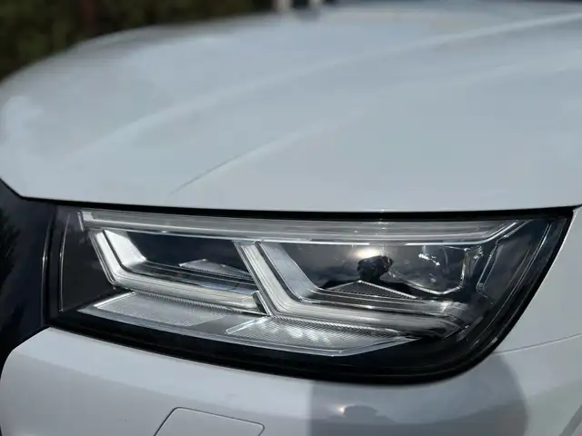 Audi Q5 view 9