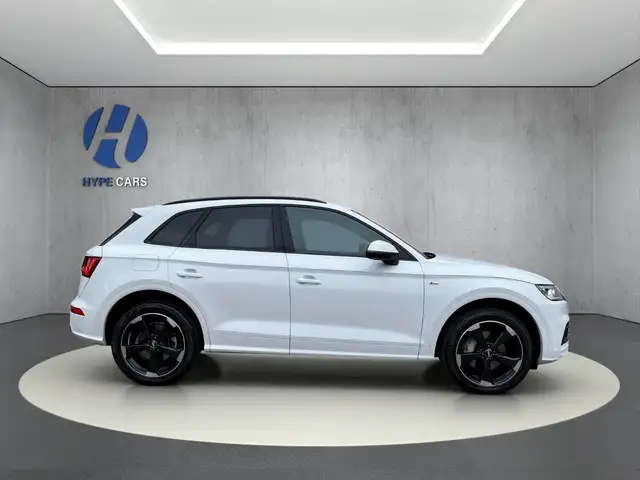 Audi Q5 view 7