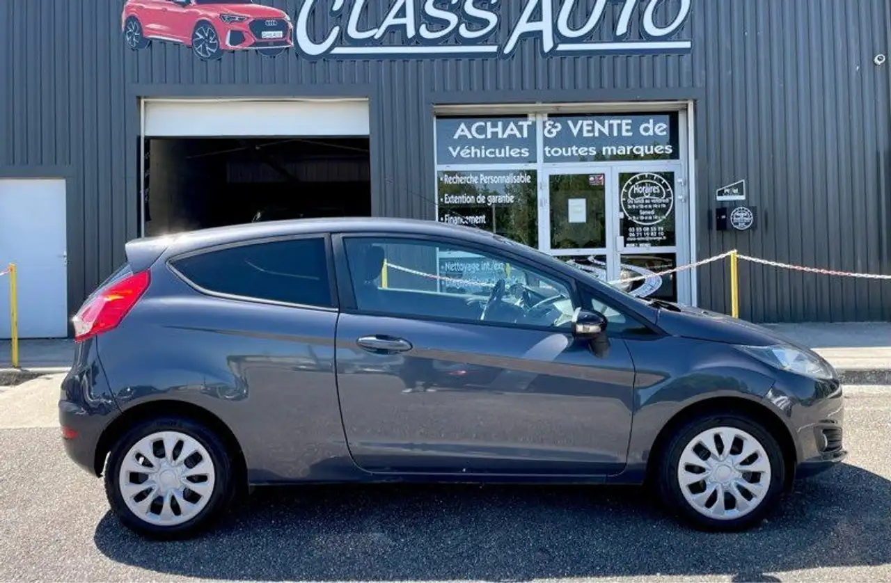 Ford Fiesta 5 portes — photo 3