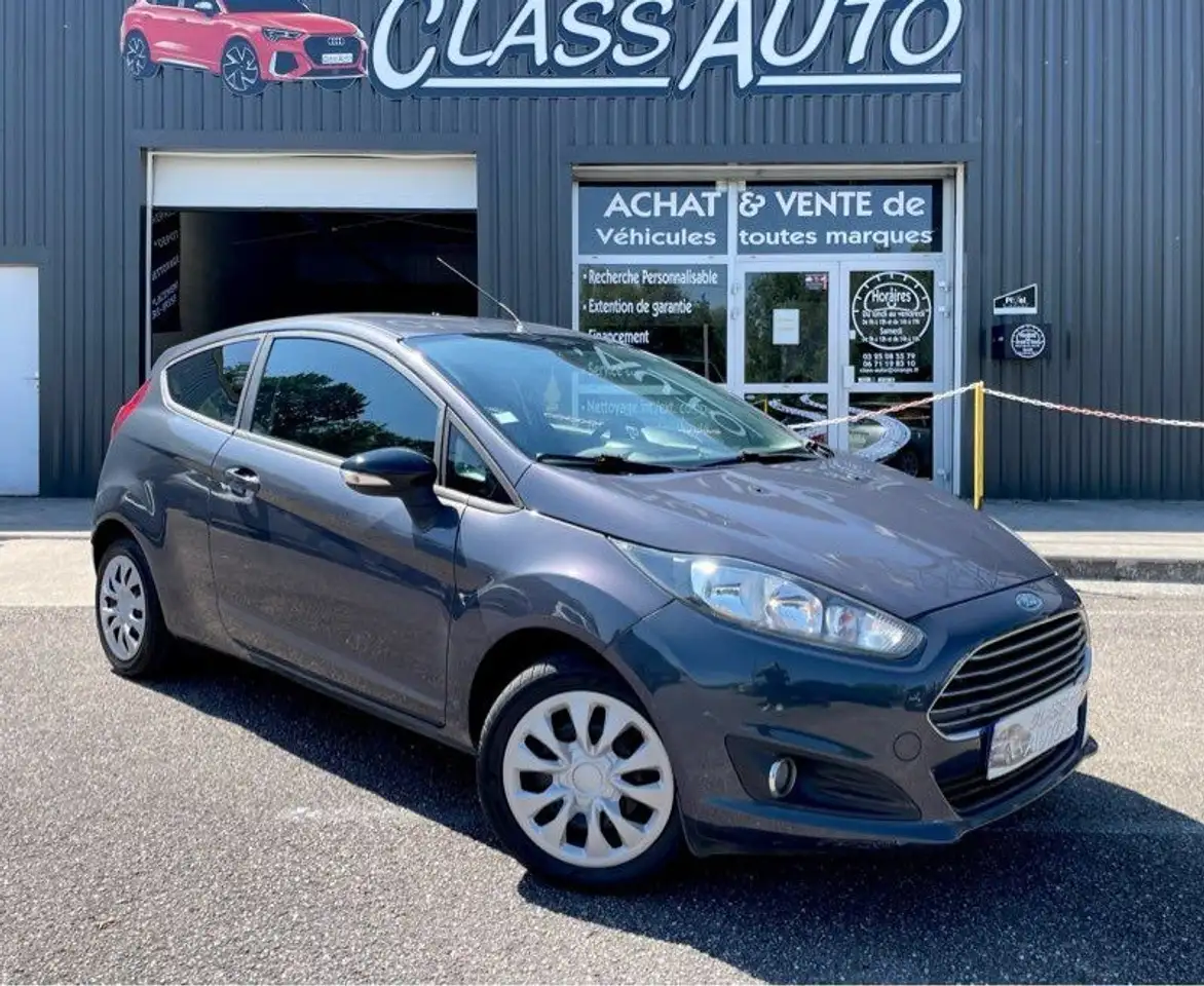 Ford Fiesta 5 portes — photo 2