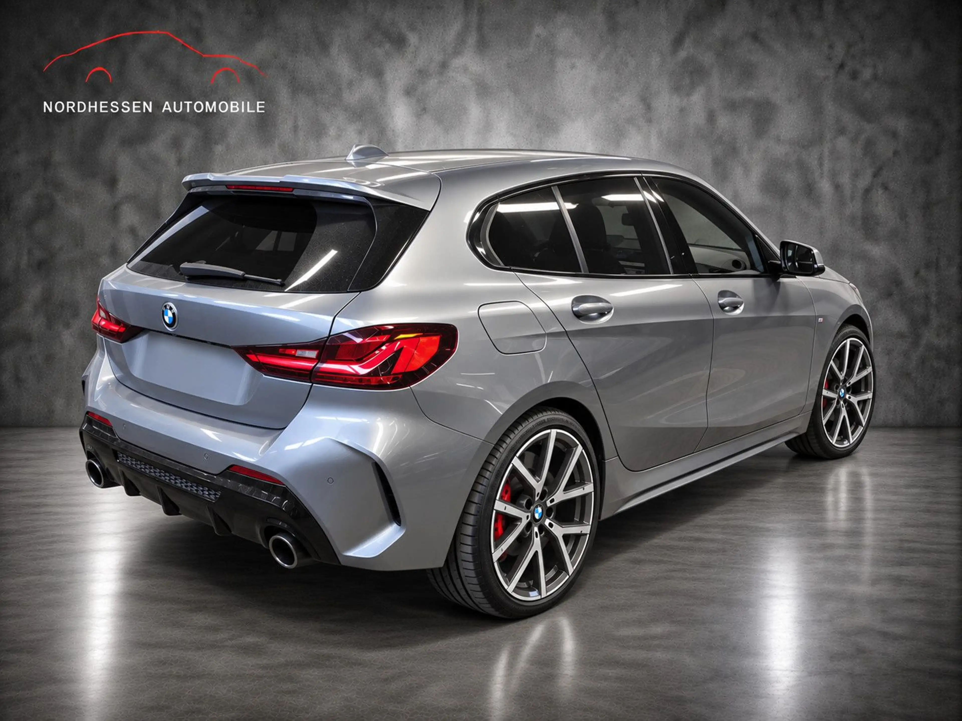 BMW 135 i xDrive M Sport Pro | Panorama | M Sitze — photo 2