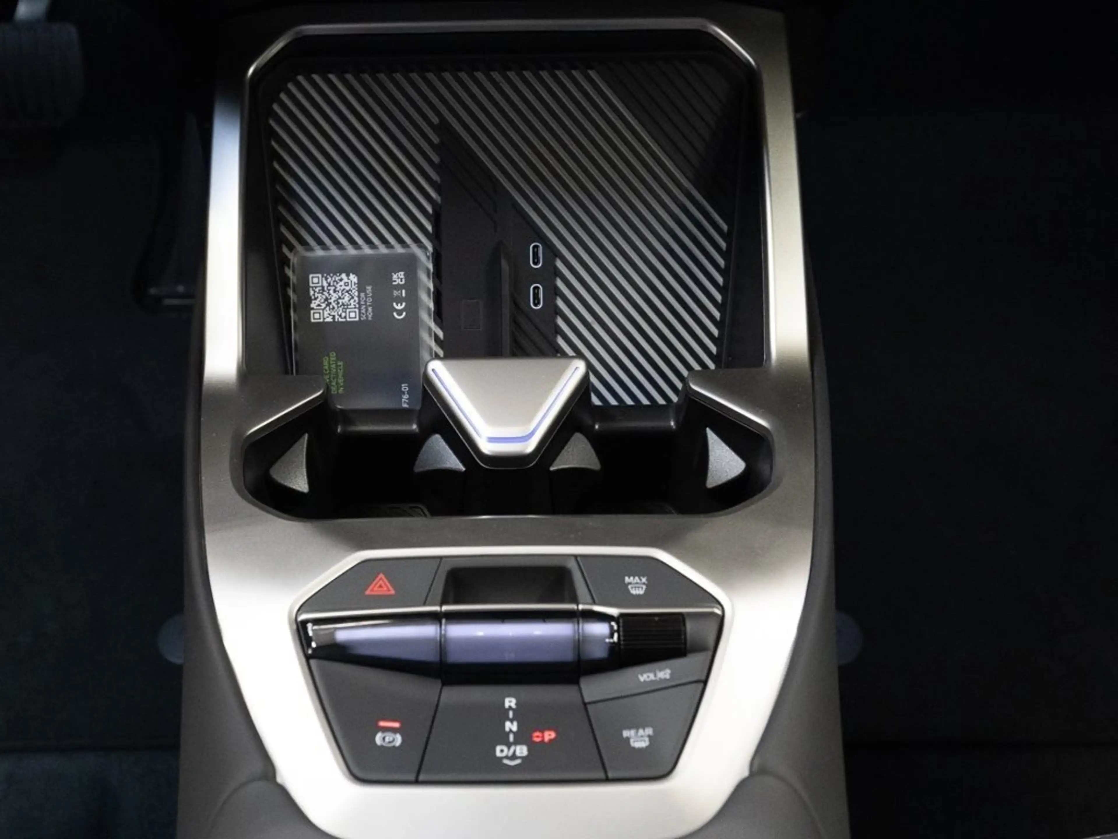 BMW iX3 40 HUD AHK Standh. Sound Syst. PDC V+H DAB — photo 9