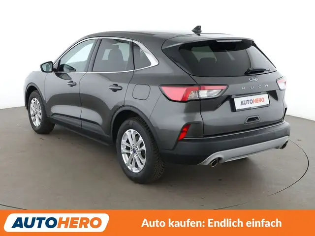Ford Kuga view 4