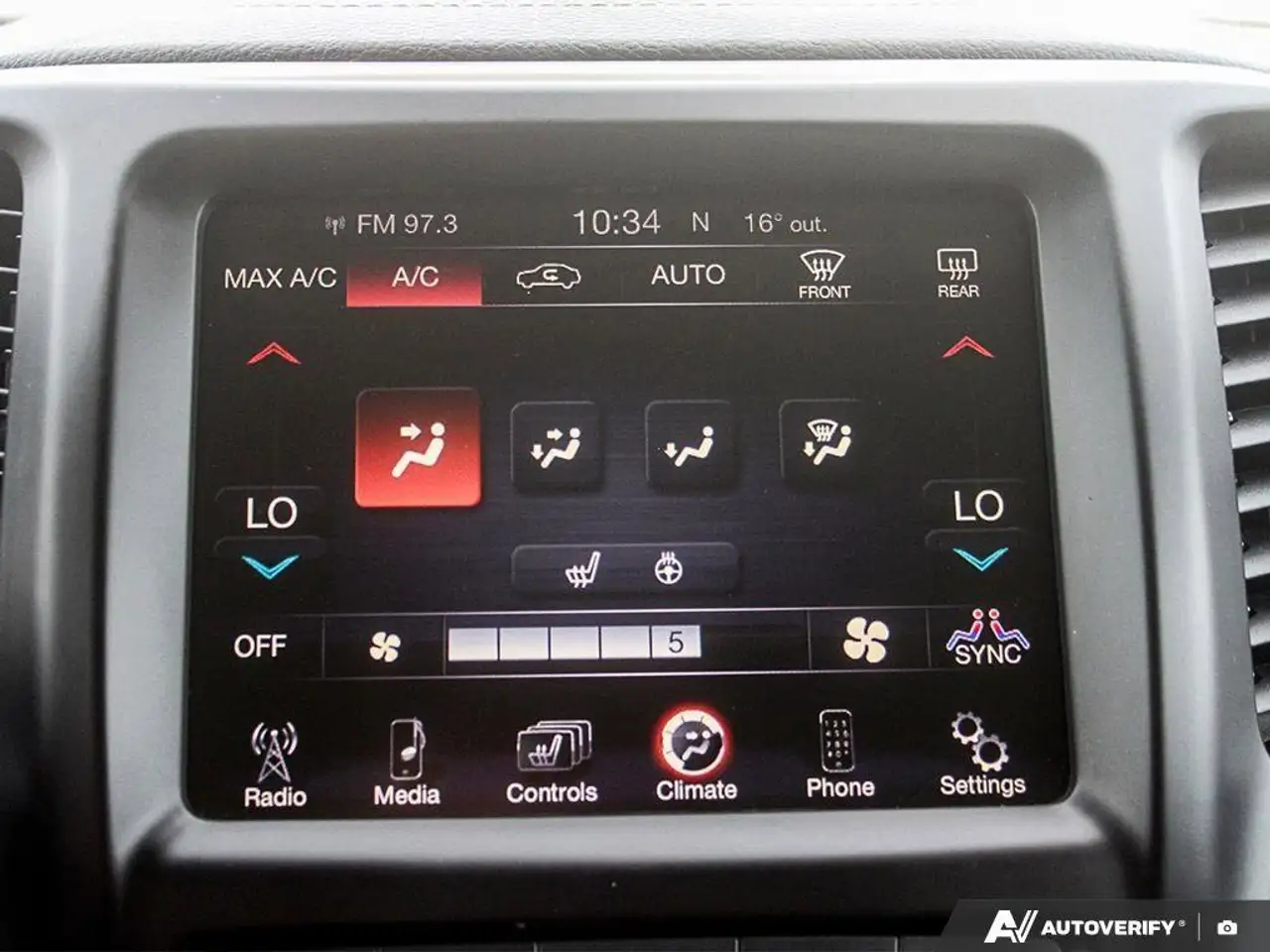 Jeep Cherokee снимка Jeep Cherokee
