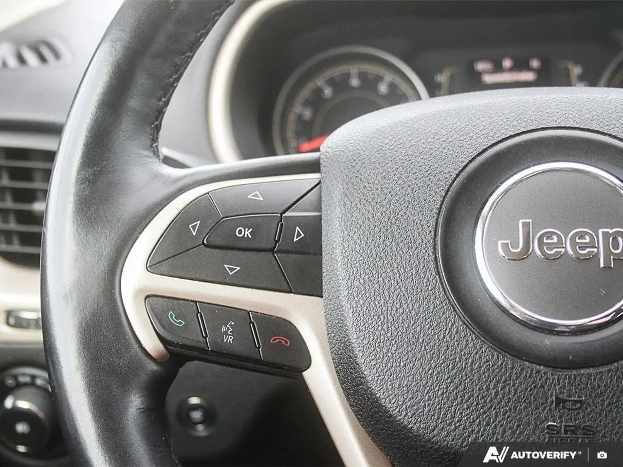 Jeep Cherokee снимка Jeep Cherokee