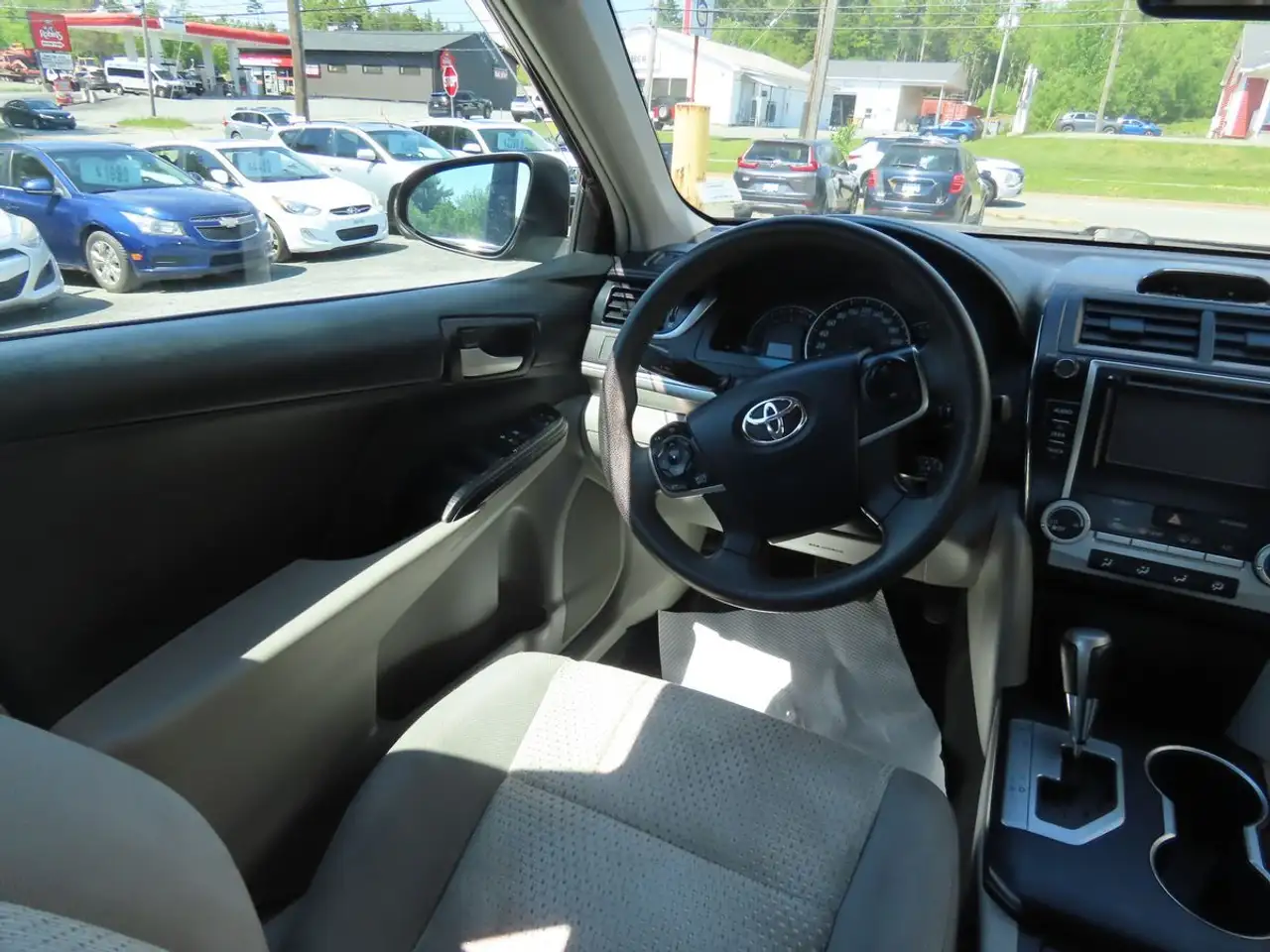 Toyota Camry снимка Toyota Camry