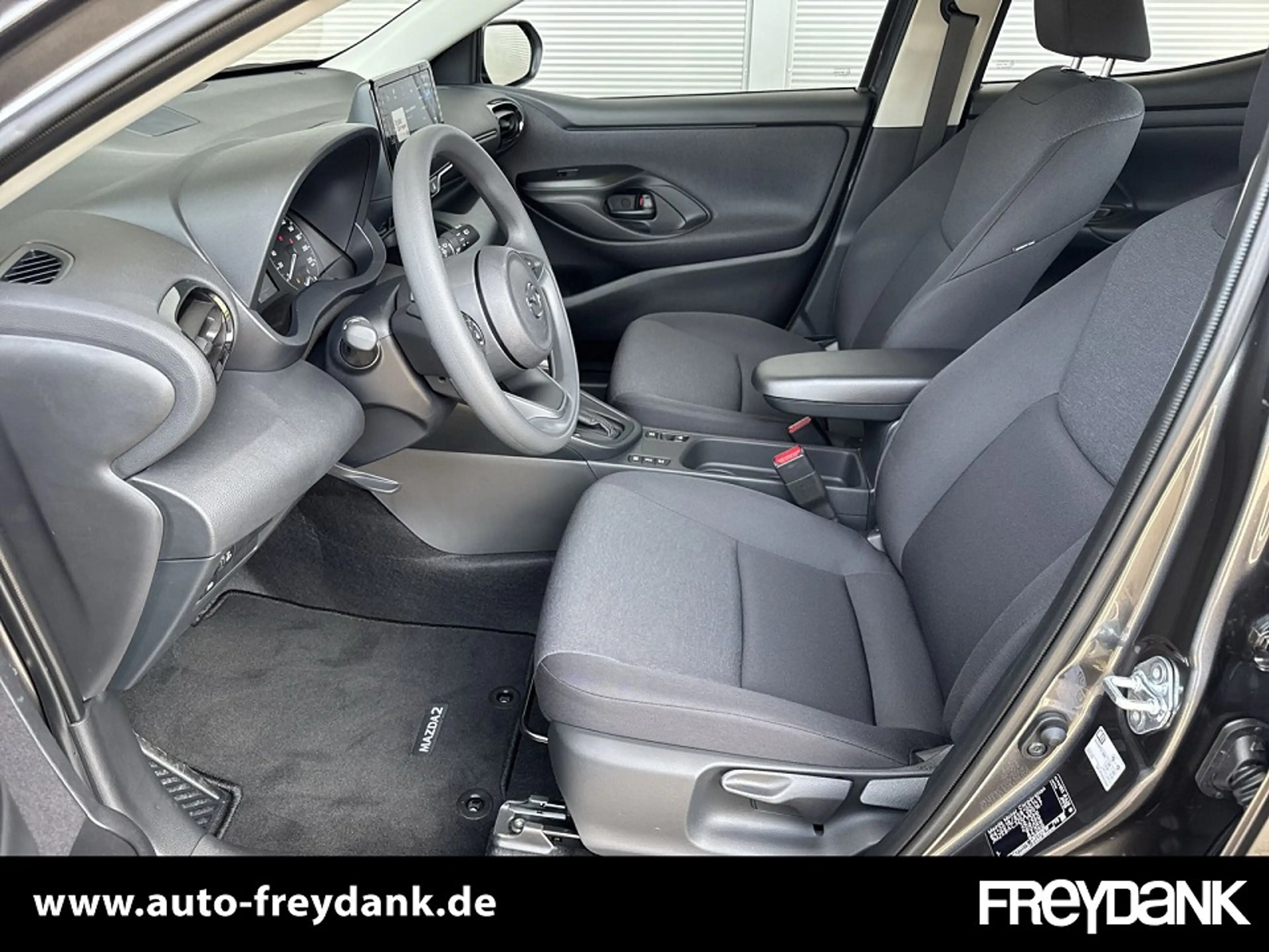 Mazda 2 HYB 1.5L VVT-i 116 PS e-CVT PRIME-LINE — photo 10