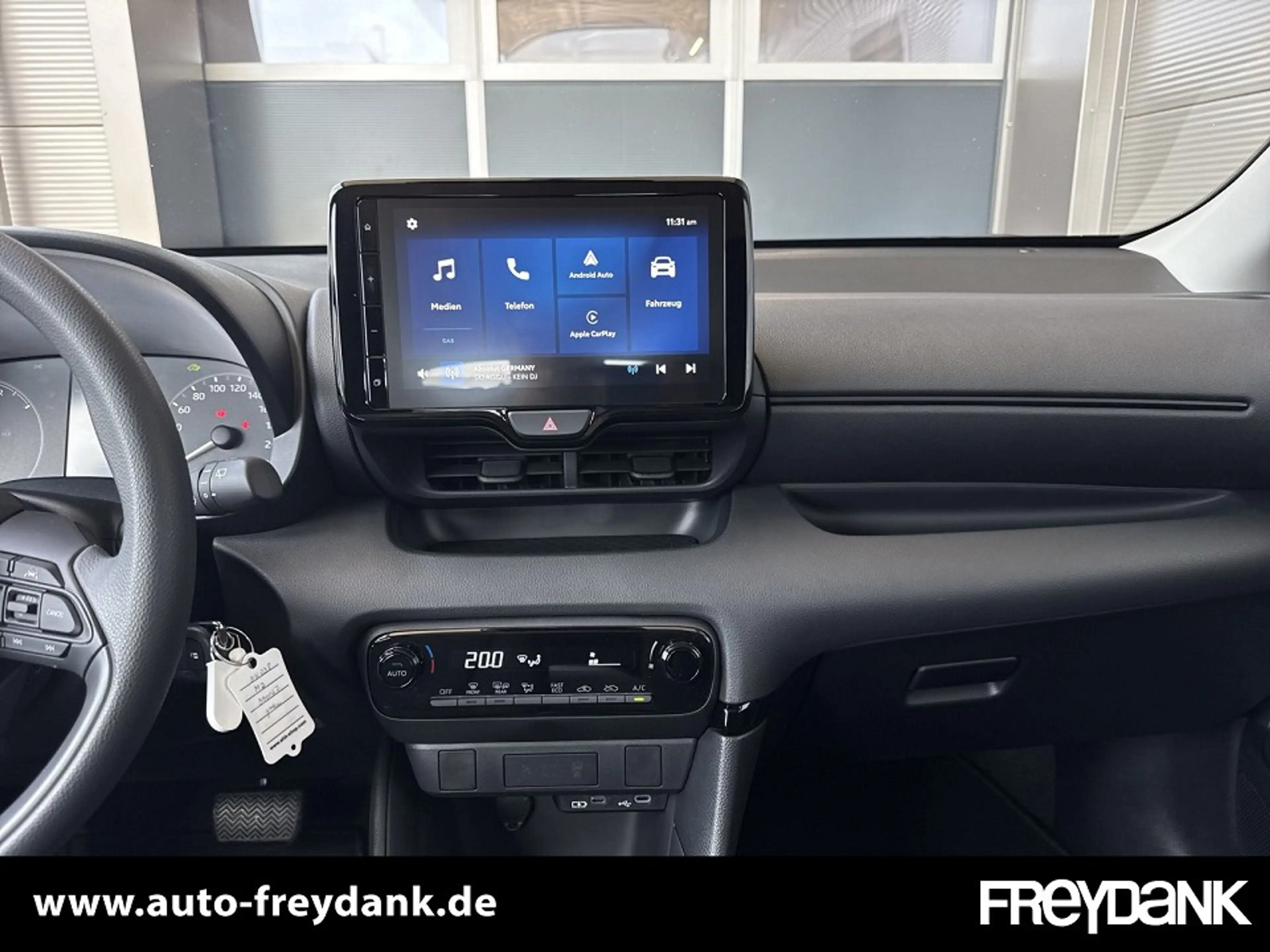 Mazda 2 HYB 1.5L VVT-i 116 PS e-CVT PRIME-LINE — photo 13