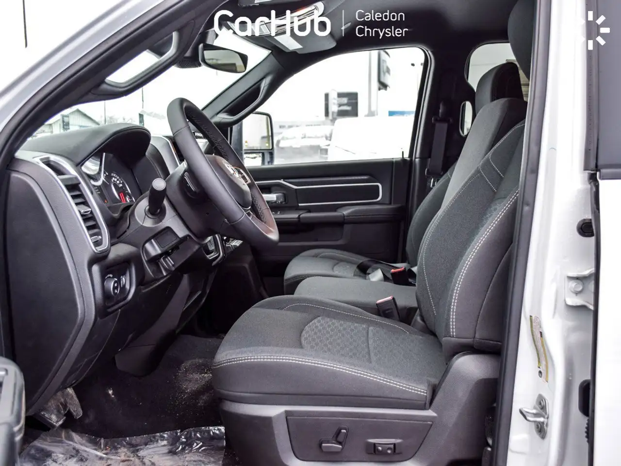 RAM 2500 снимка RAM 2500