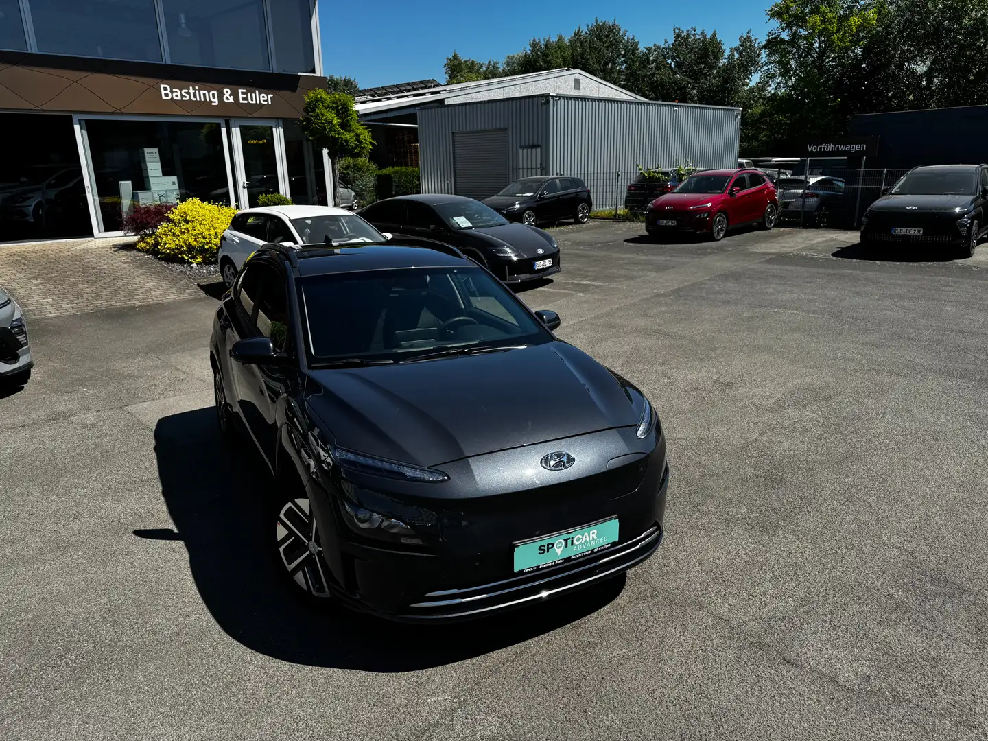 Hyundai KONA Edition 30+ Elektro 2WD Grijs - 1