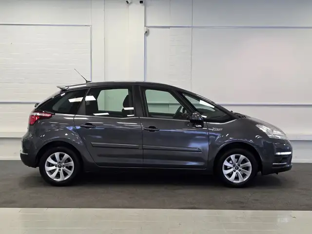 Citroen C4 Picasso view 5