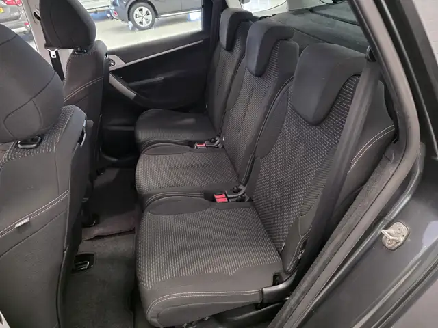 Citroen C4 Picasso view 12