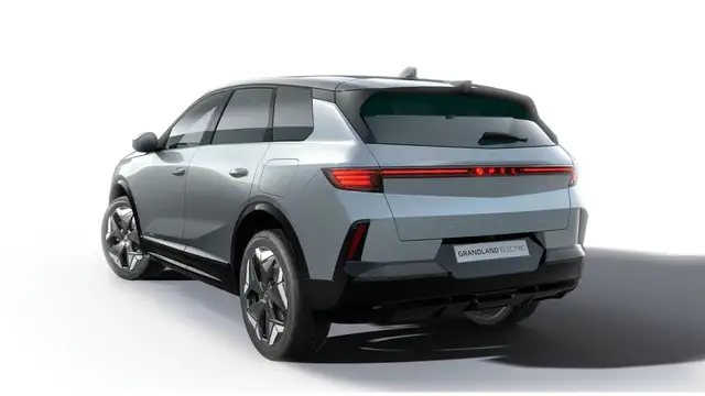 Opel Grandland view 5
