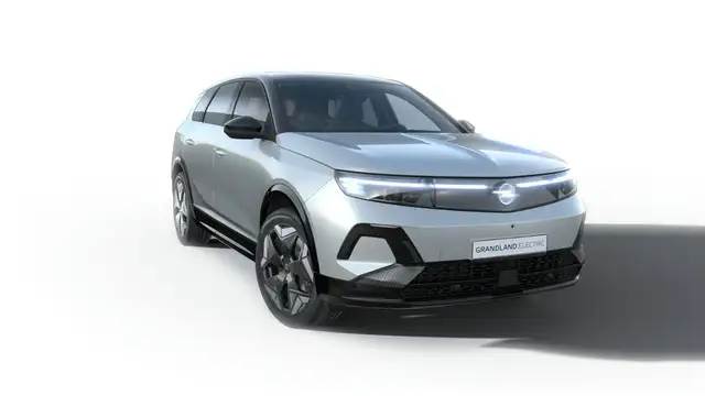 Opel Grandland view 4