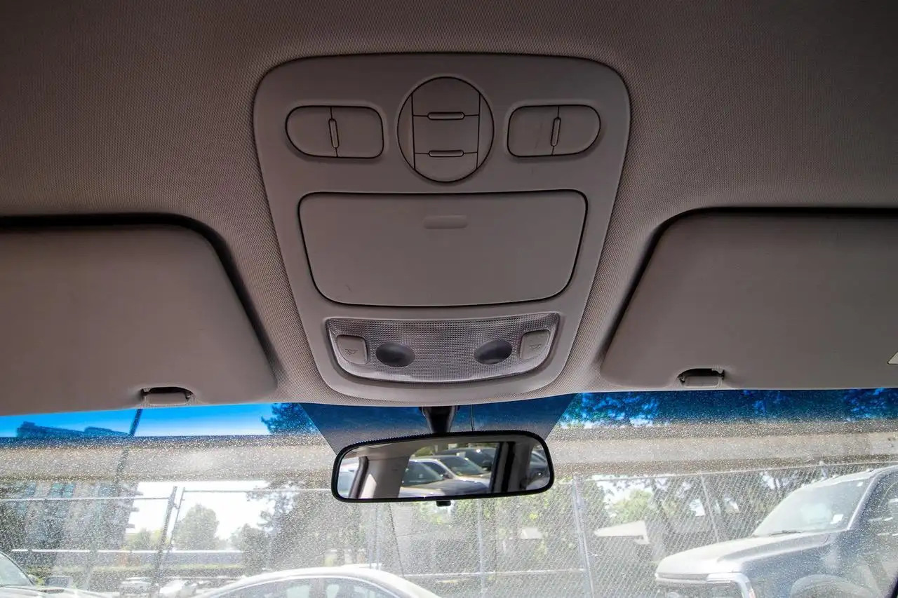 Kia Sedona снимка Kia Sedona