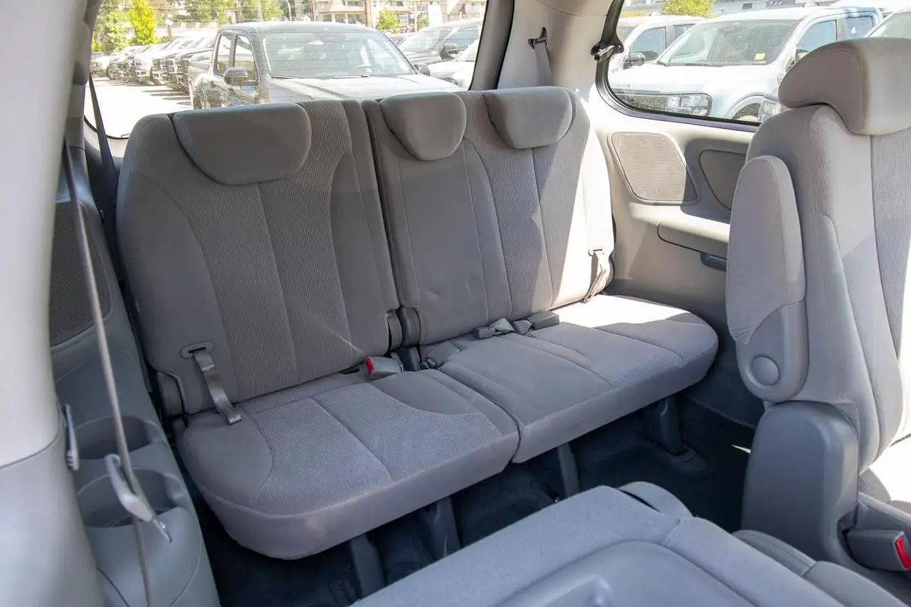 Kia Sedona снимка Kia Sedona