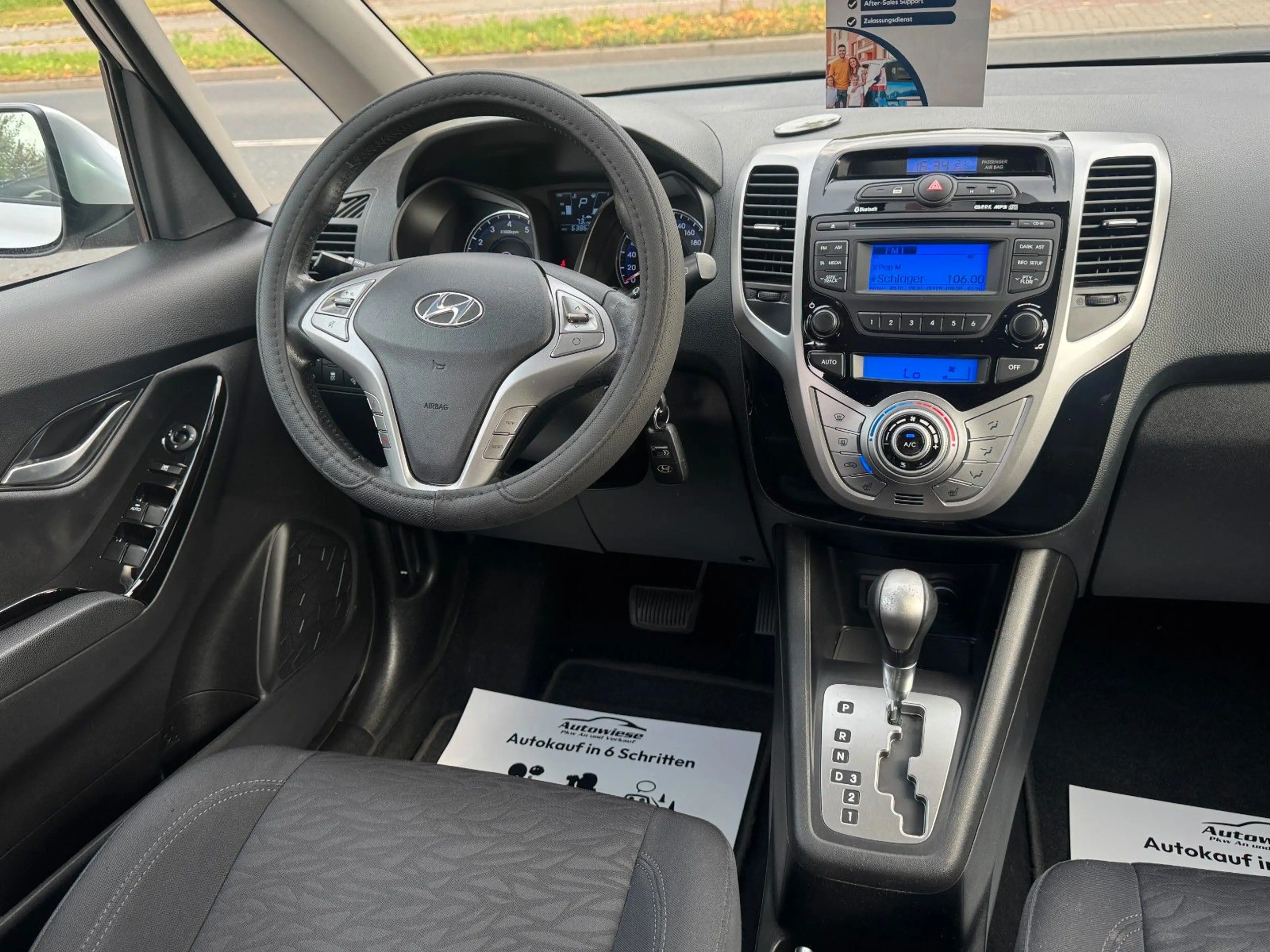 Hyundai iX20 Comfort*Aut*Klima*PDC*Allwetter*TÜV NEU* — photo 14
