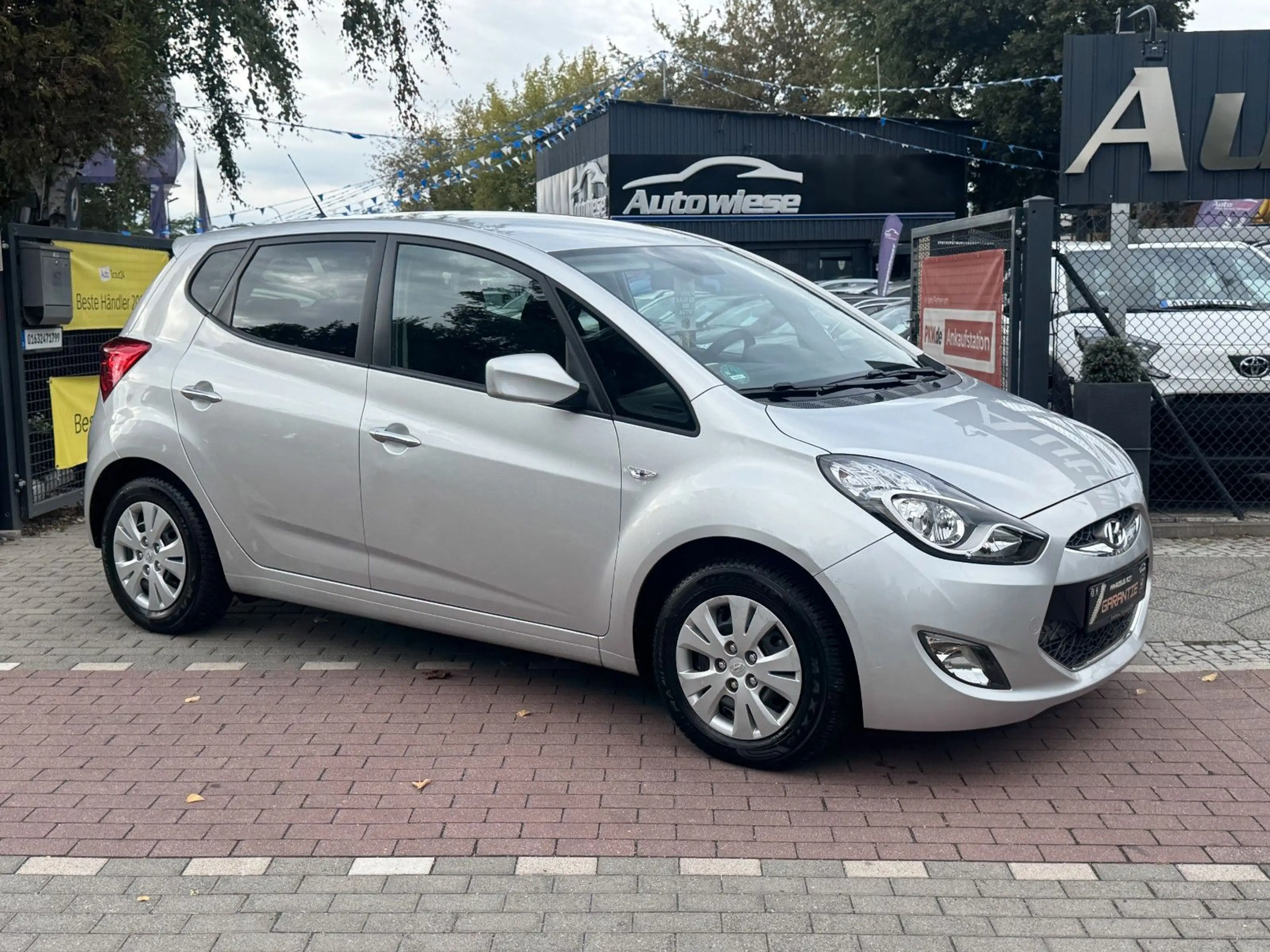 Hyundai iX20 Comfort*Aut*Klima*PDC*Allwetter*TÜV NEU*