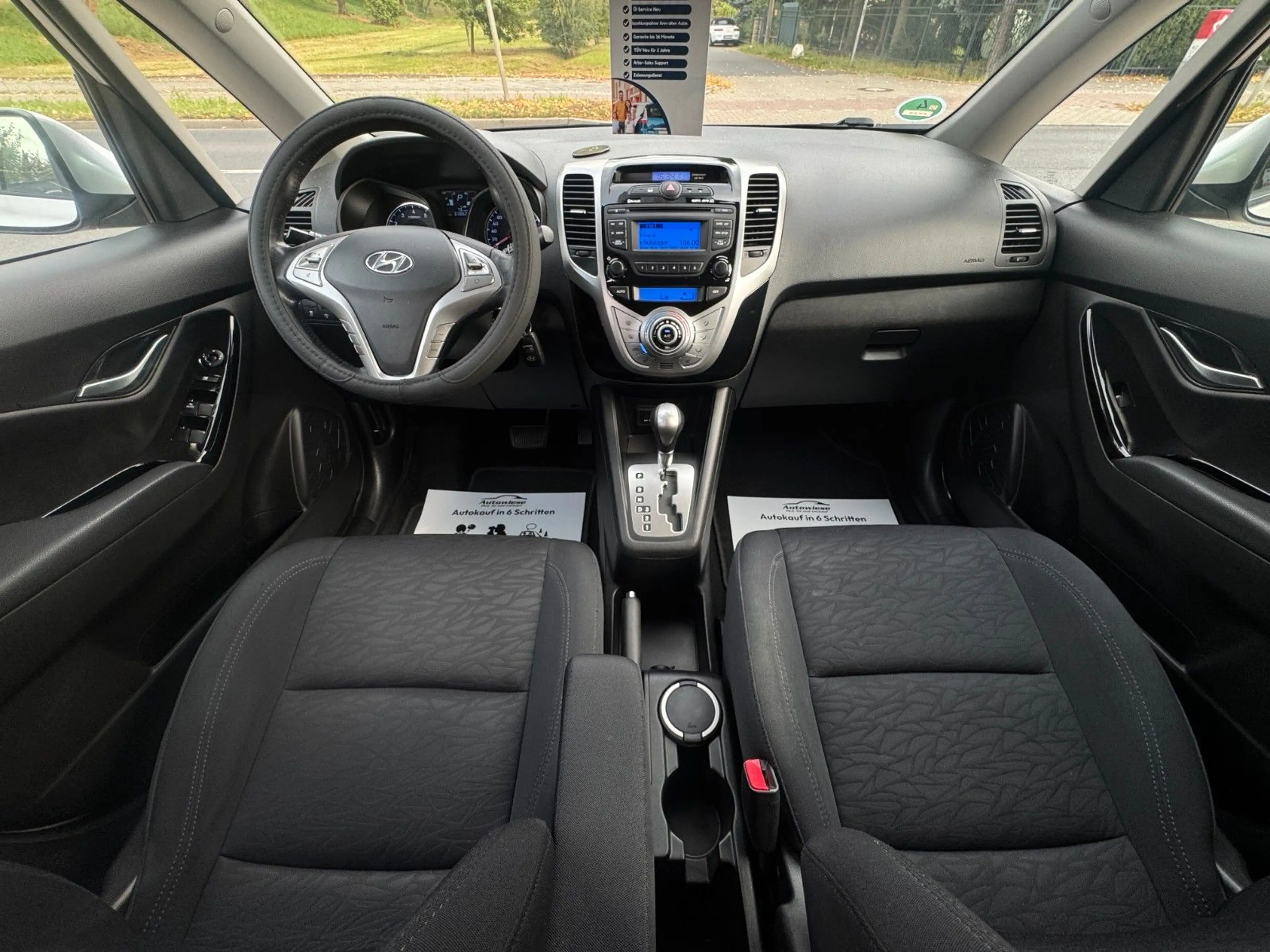 Hyundai iX20 Comfort*Aut*Klima*PDC*Allwetter*TÜV NEU* — photo 15