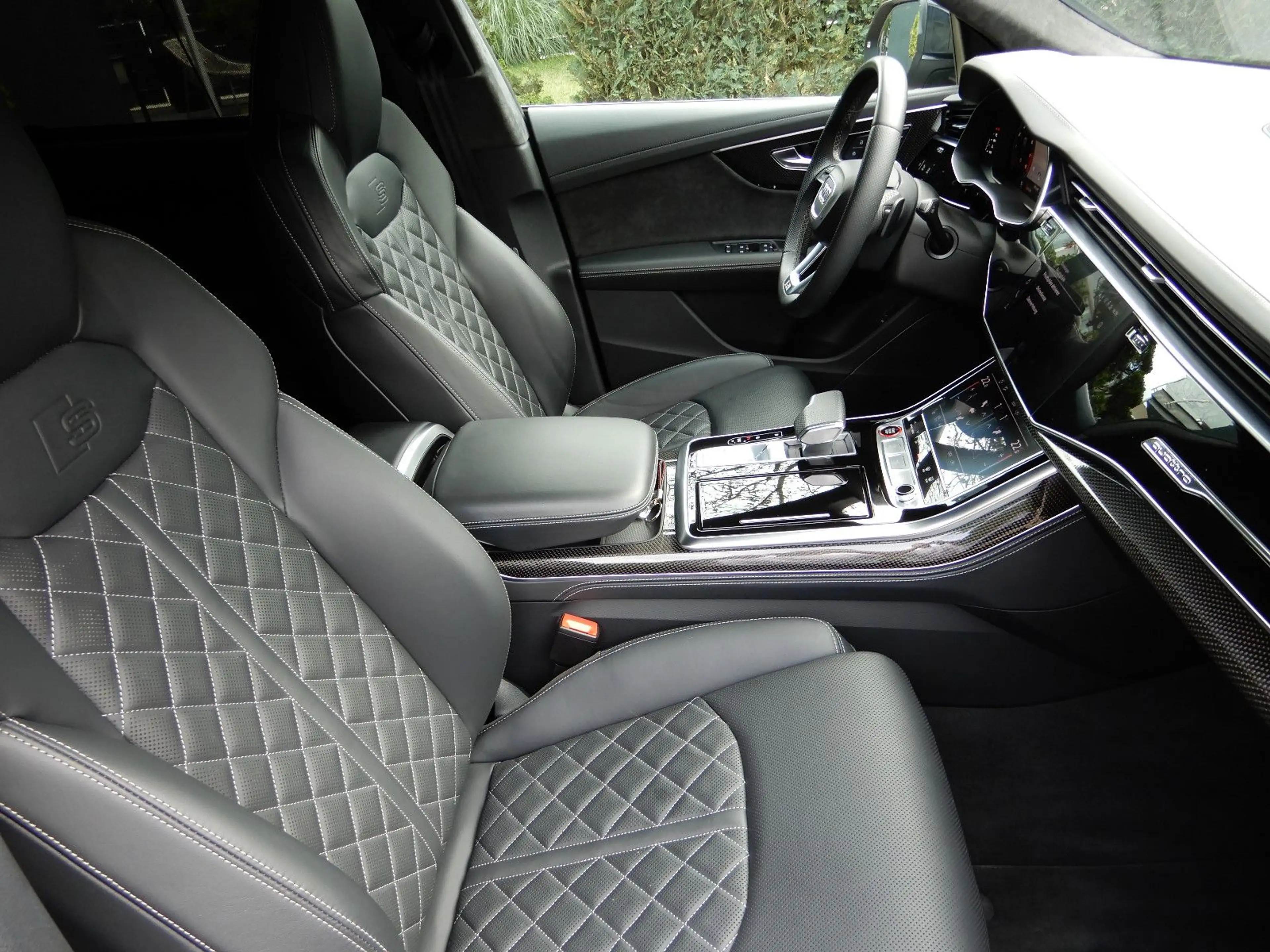 Audi SQ8 ROUTE 1.HAND UNFALLFREI 23ZOLL LASER — photo 13