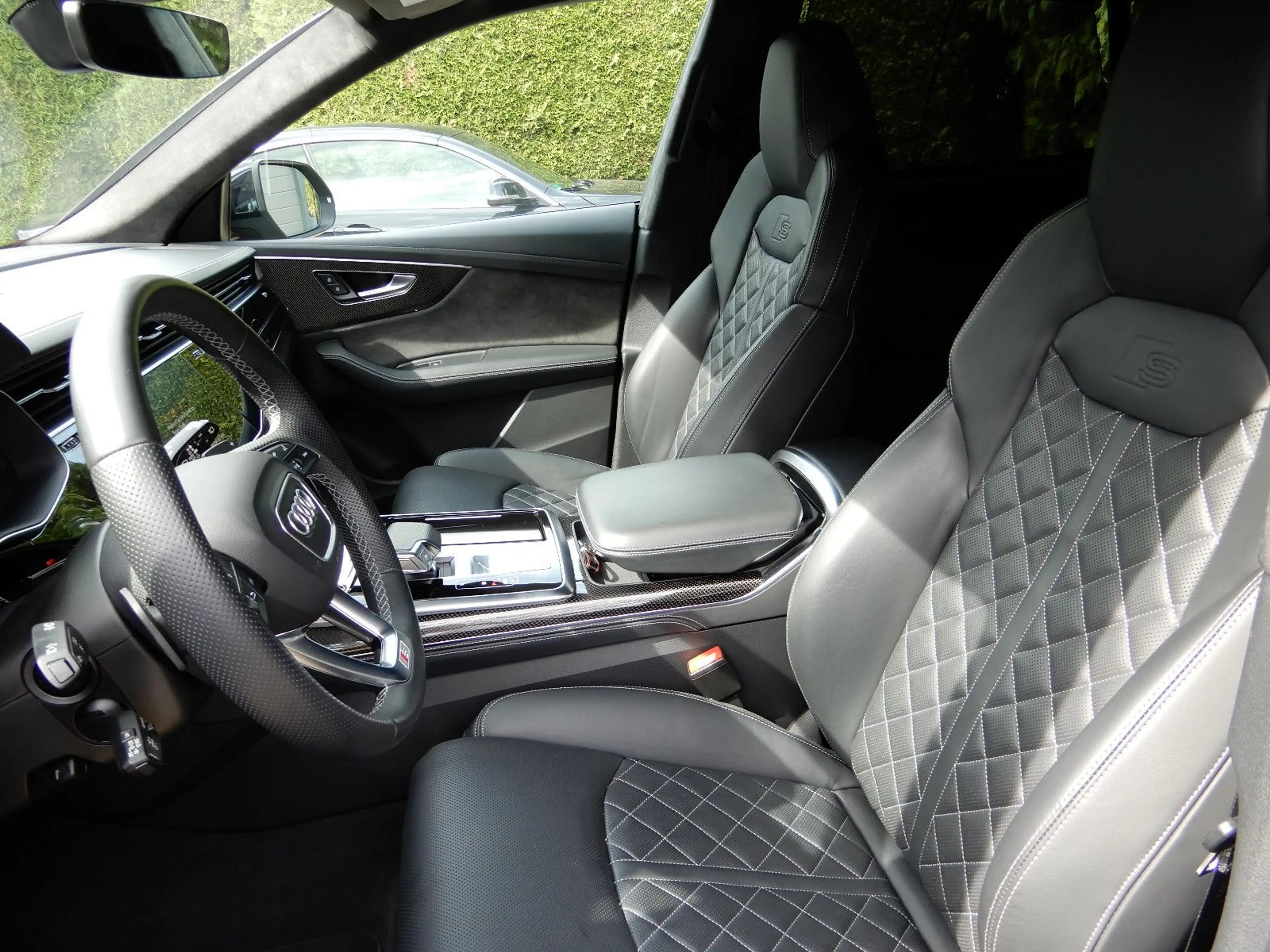 Audi SQ8 ROUTE 1.HAND UNFALLFREI 23ZOLL LASER — photo 10