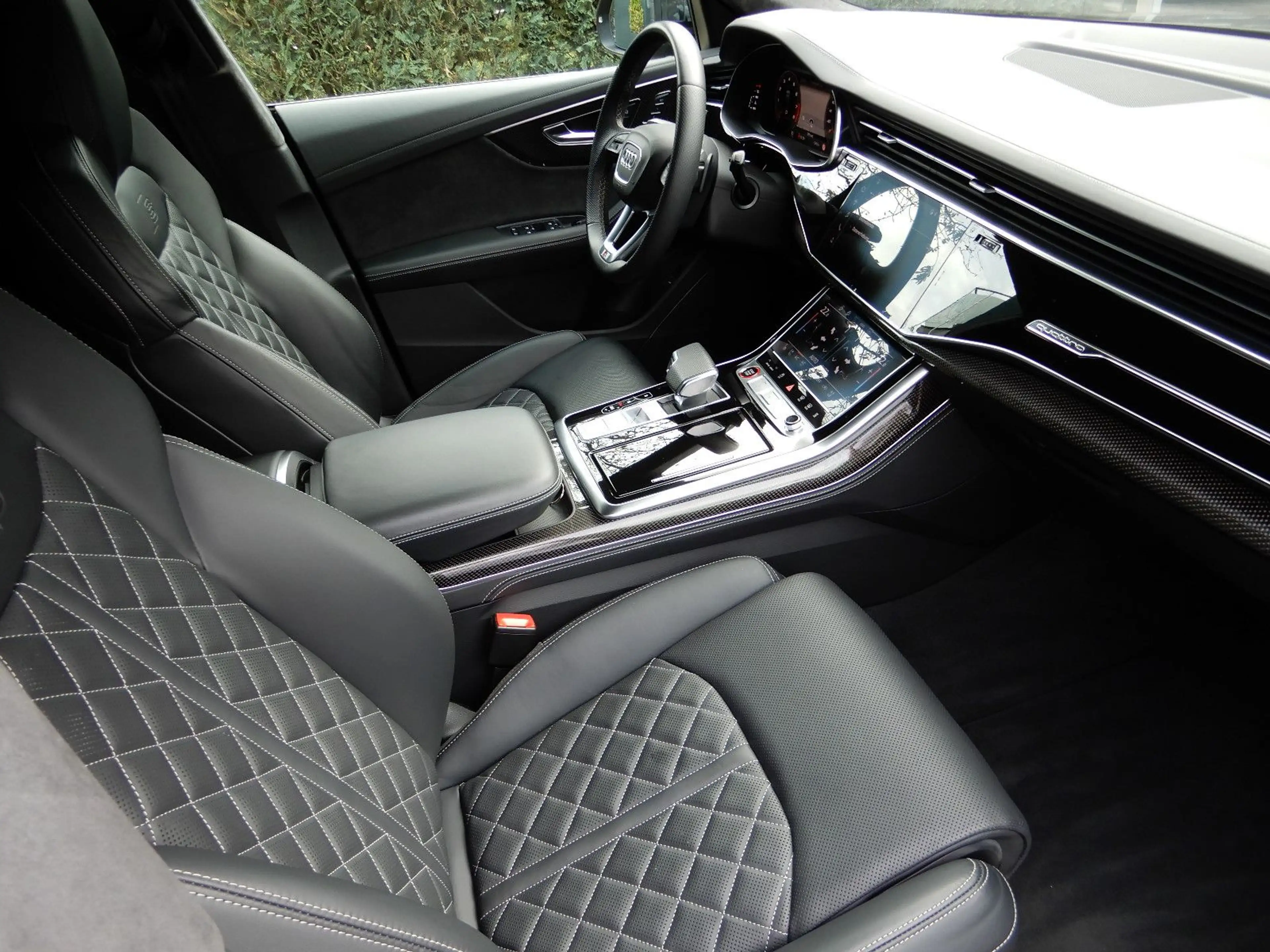 Audi SQ8 ROUTE 1.HAND UNFALLFREI 23ZOLL LASER — photo 12
