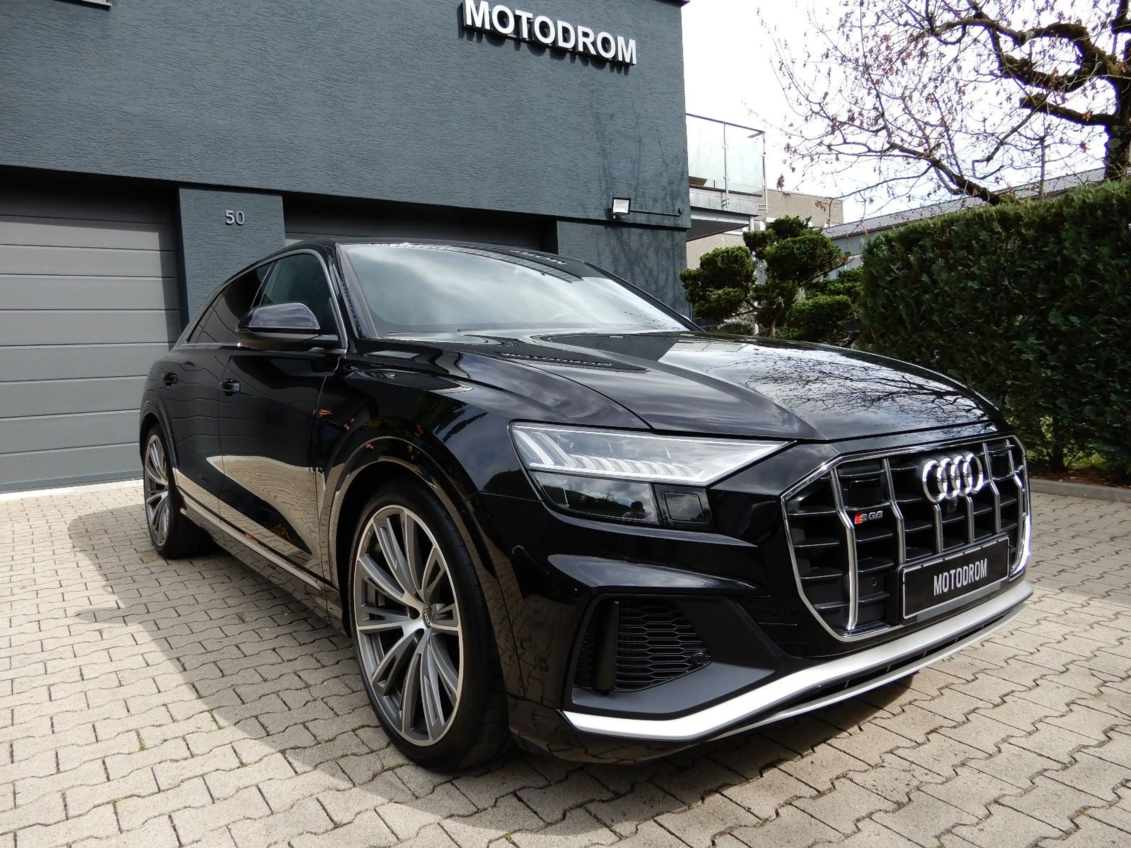Audi SQ8 ROUTE 1.HAND UNFALLFREI 23ZOLL LASER — photo 3