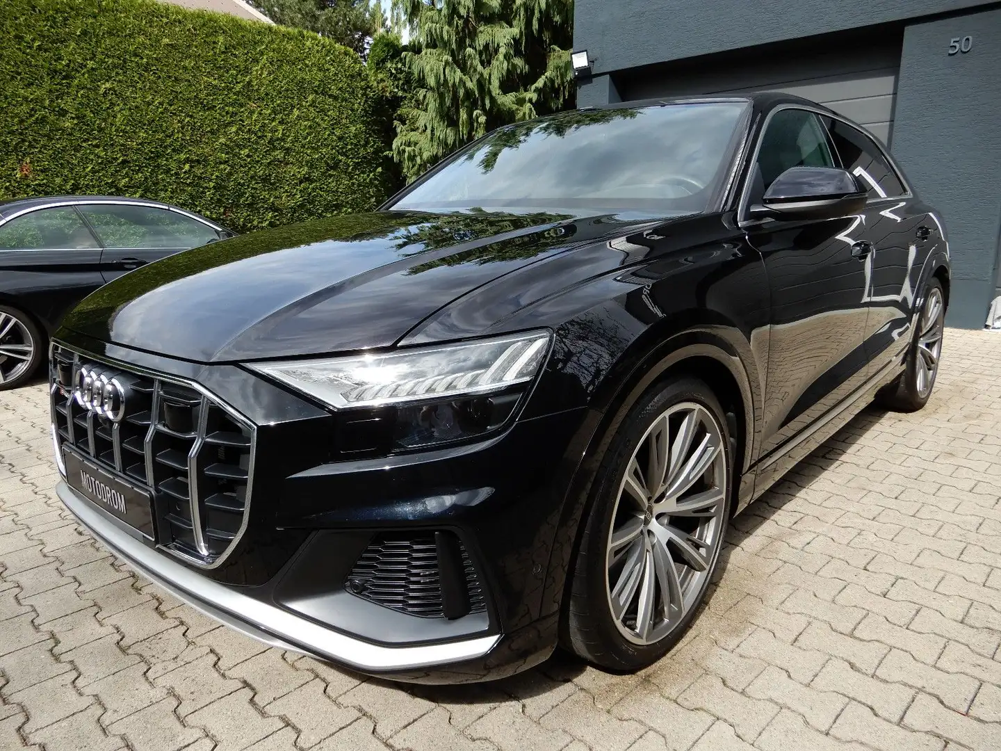 Audi SQ8 ROUTE 1.HAND UNFALLFREI 23ZOLL LASER Schwarz - 1