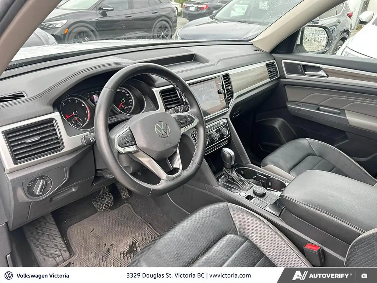 Volkswagen Atlas photo Volkswagen Atlas
