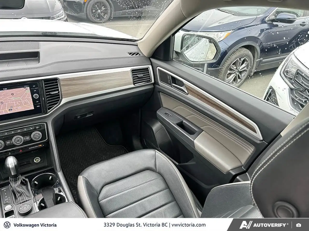 Volkswagen Atlas photo Volkswagen Atlas