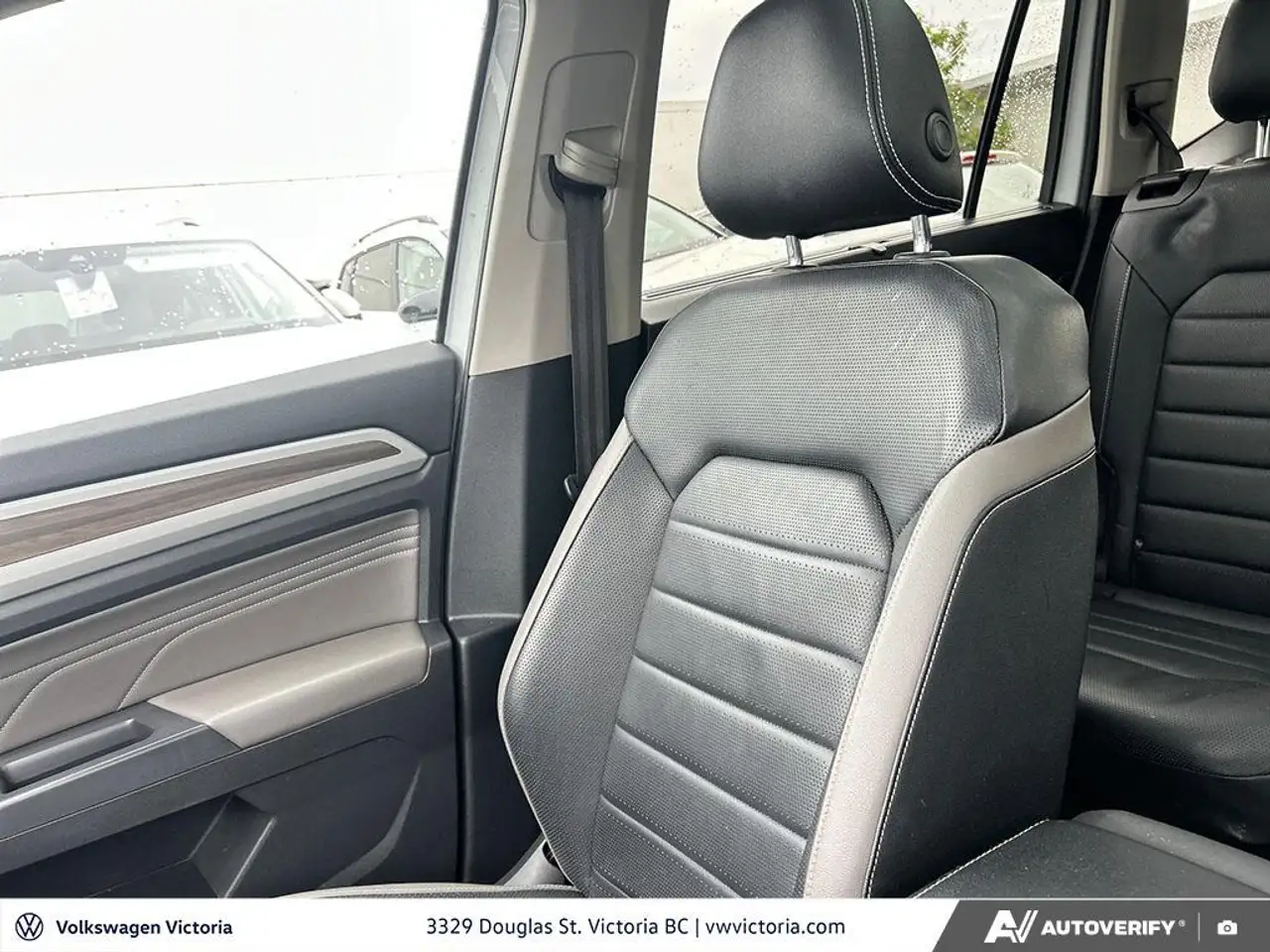 Volkswagen Atlas photo Volkswagen Atlas