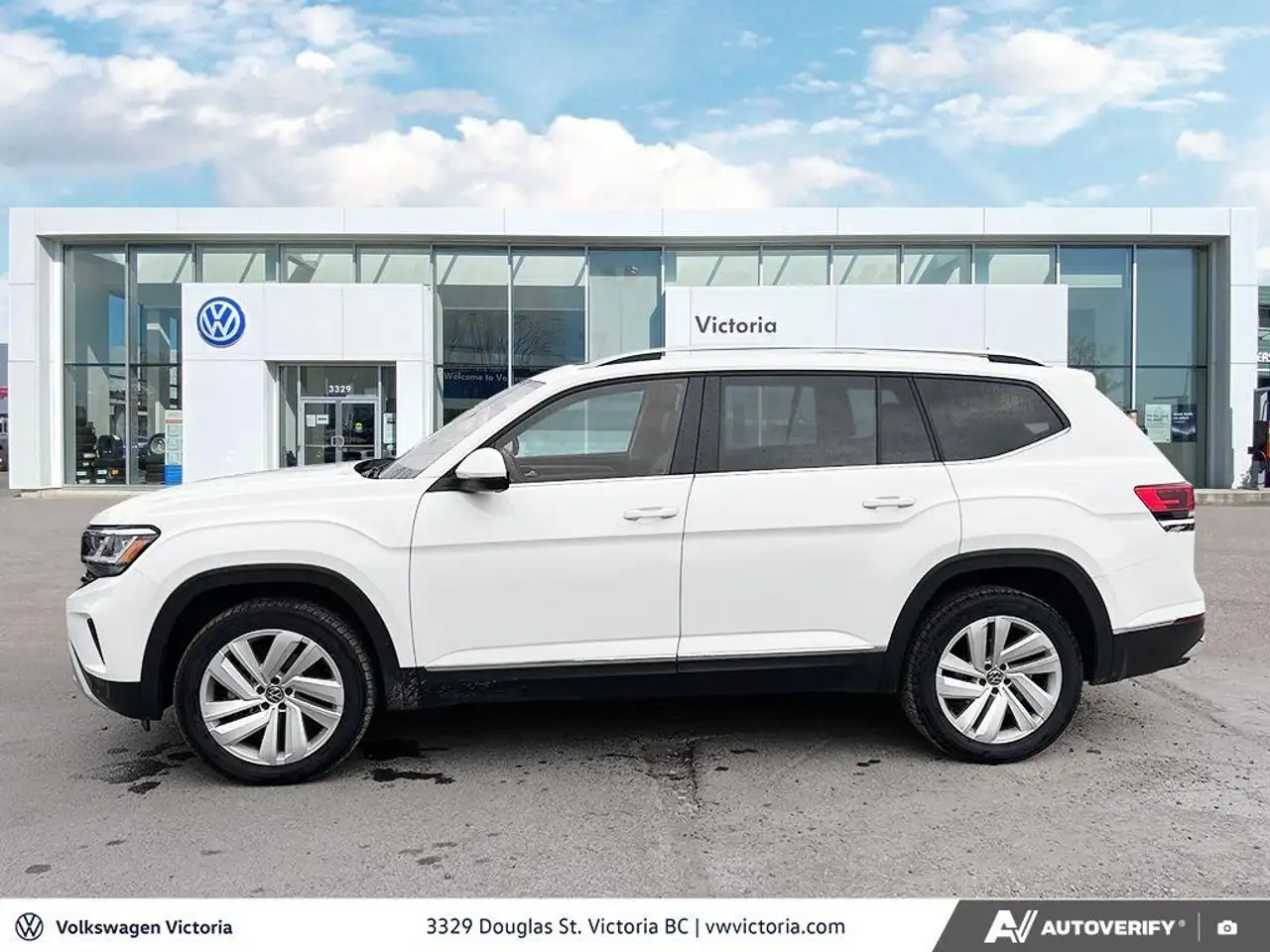Volkswagen Atlas photo Volkswagen Atlas