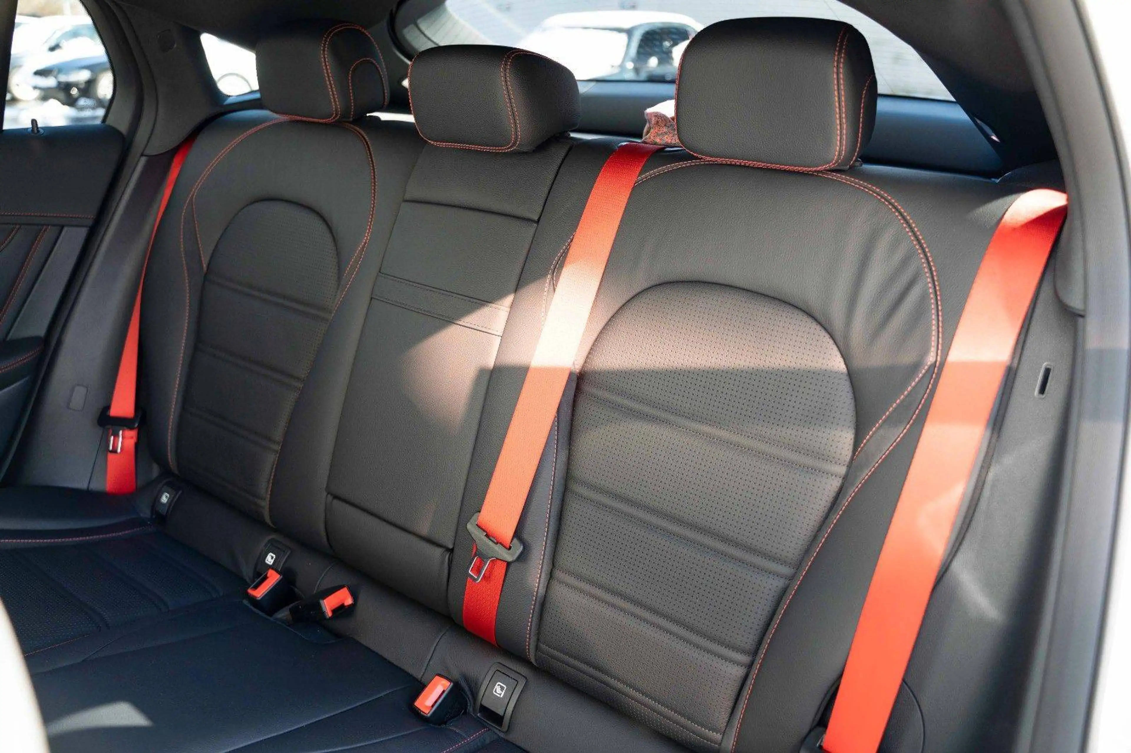Mercedes-Benz GLC 300 GLC 300 d 4Matic (253.319) — photo 11