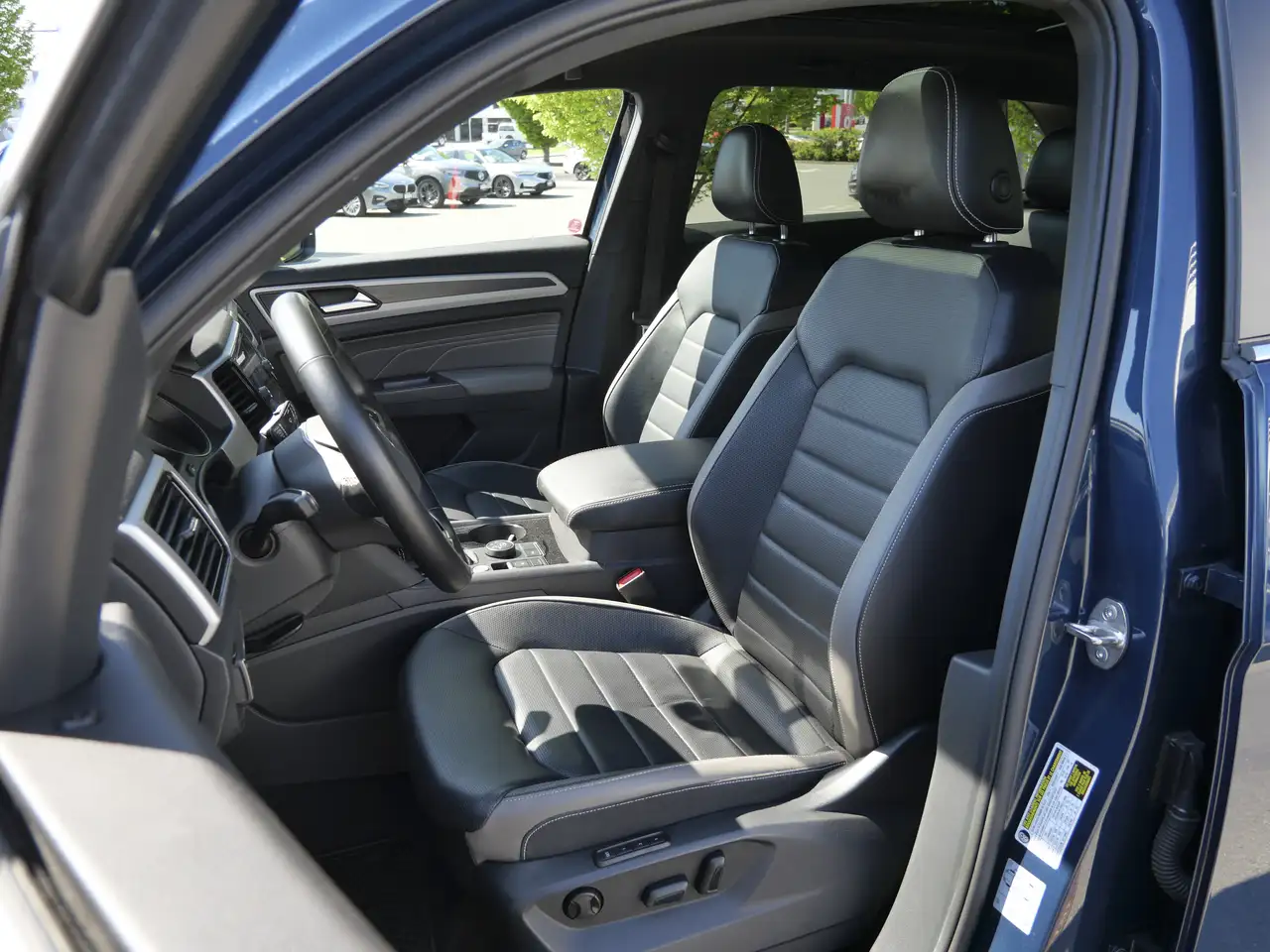 Volkswagen Atlas снимка Volkswagen Atlas