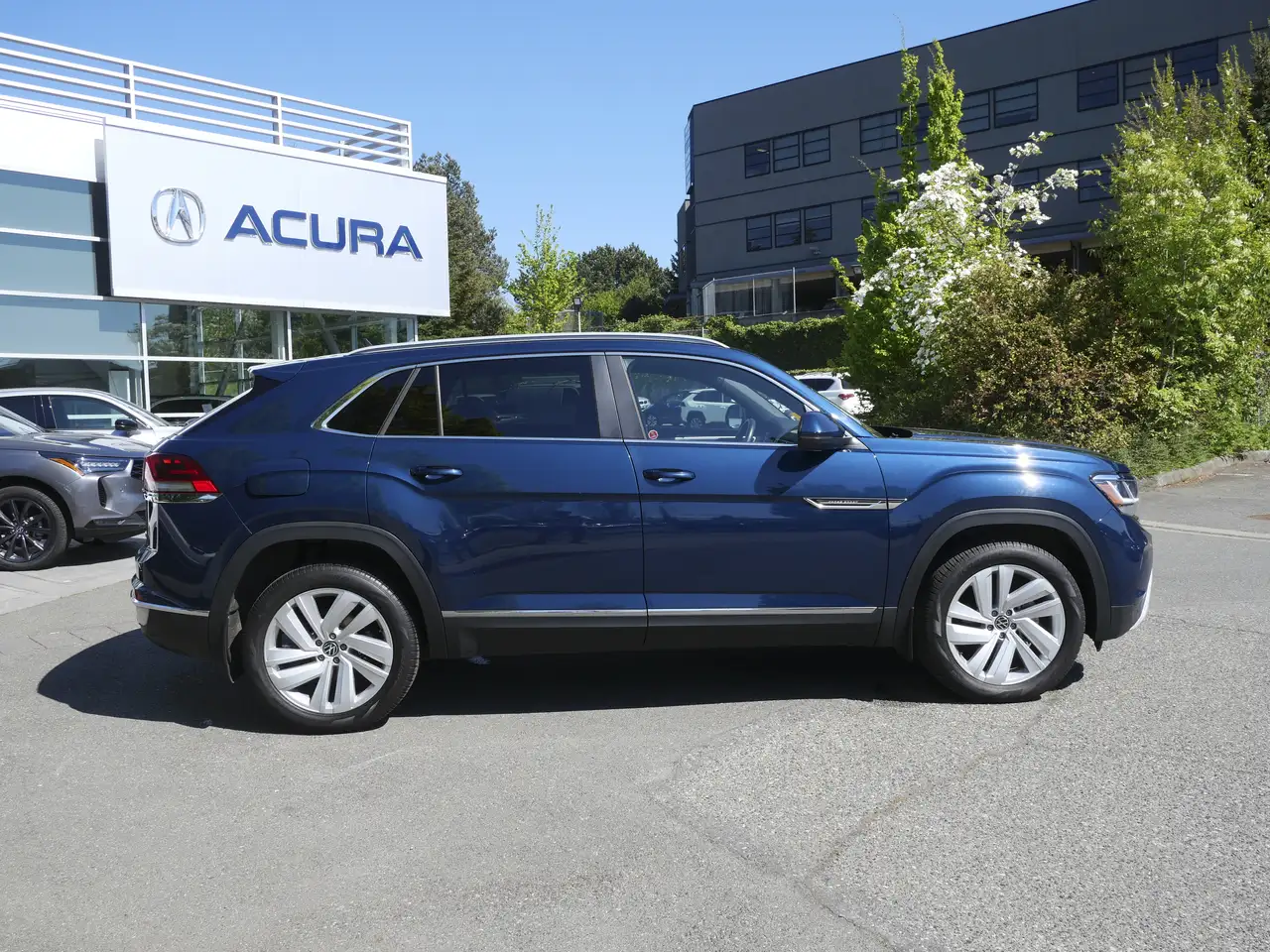 Volkswagen Atlas снимка Volkswagen Atlas