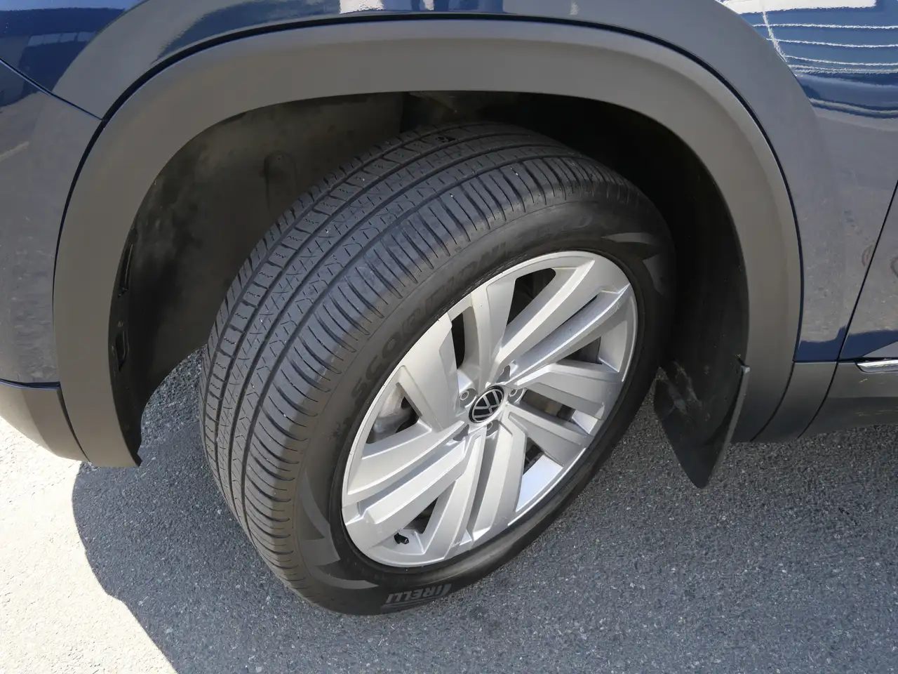 Volkswagen Atlas снимка Volkswagen Atlas