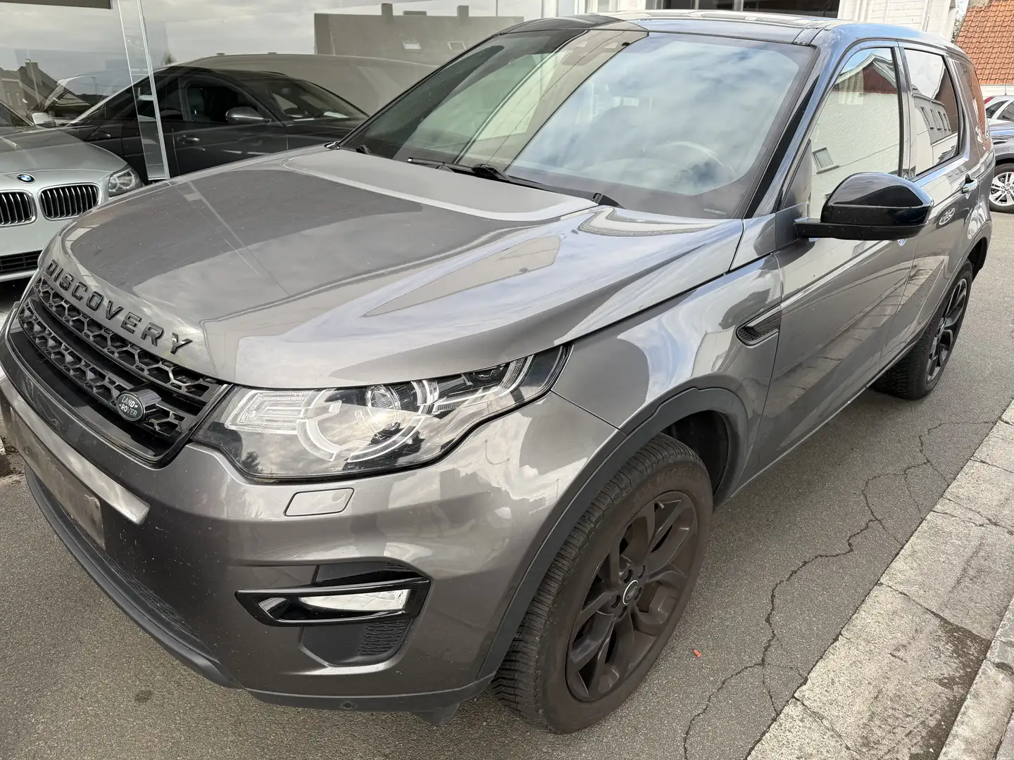 Land Rover Discovery Sport TD4 Aut. HSE démarre pas. - 1