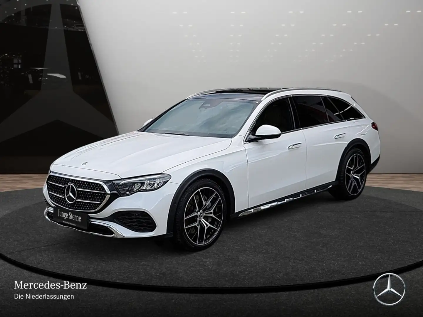 Mercedes-Benz E 300 de T 4M Hybrid Avantgarde Pano Distr. LED 9G Blanc - 2