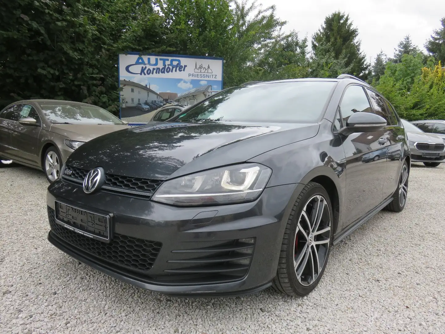 Volkswagen Golf VII Variant 2.0 TDI GTD Disc. Pro Grau - 1