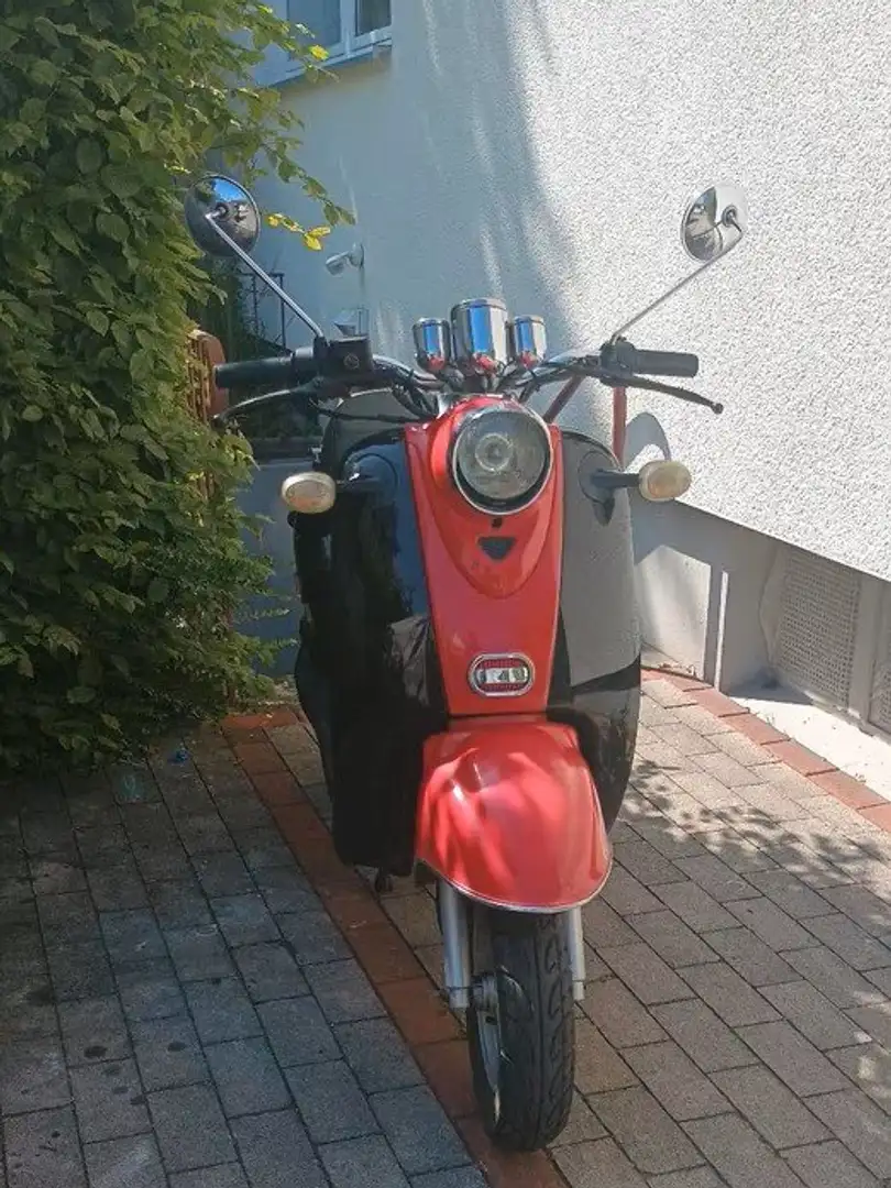 Nova Motors Retro Star Červená - 1