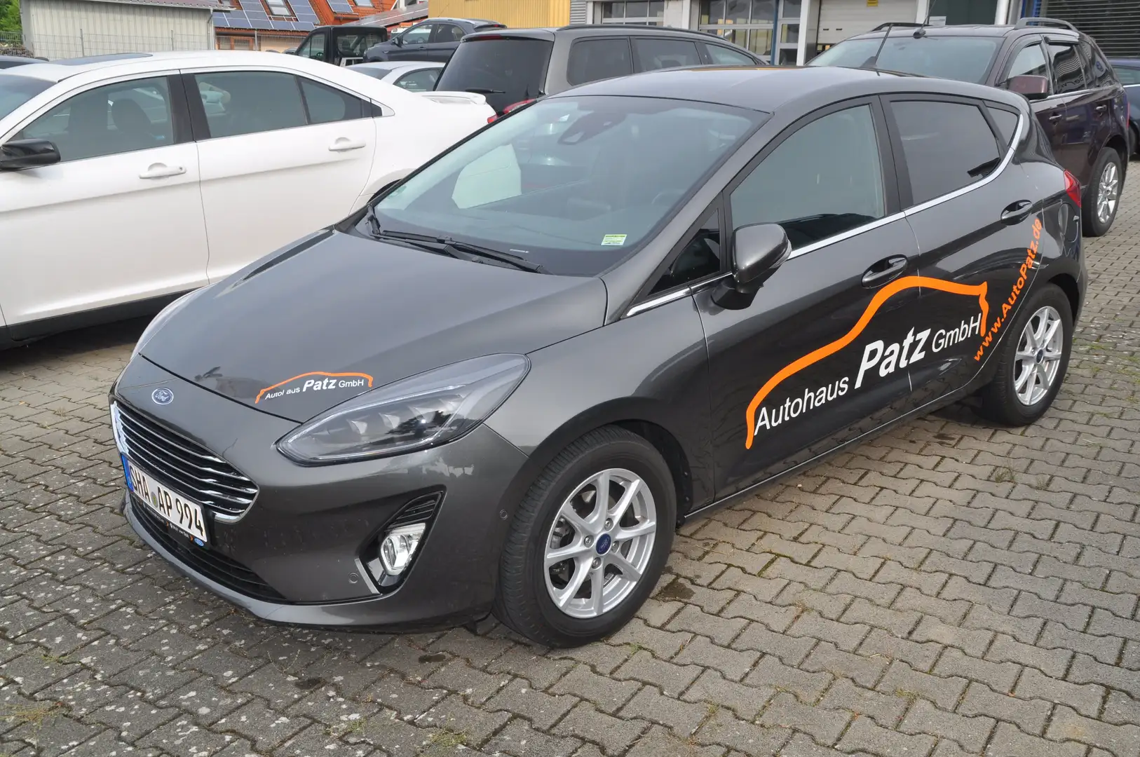 Ford Fiesta 1.0 EcoBoost Hybrid S Grau - 1