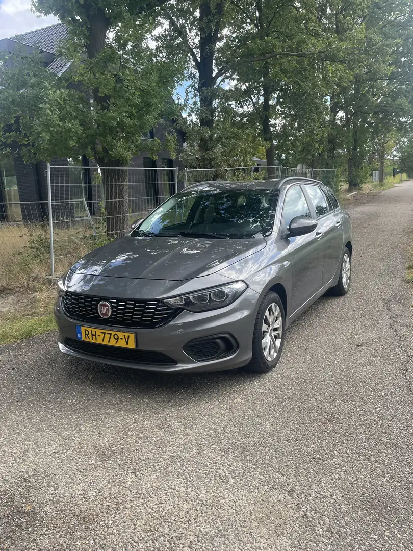Fiat Tipo 1.4 16v Popstar Grijs - 1