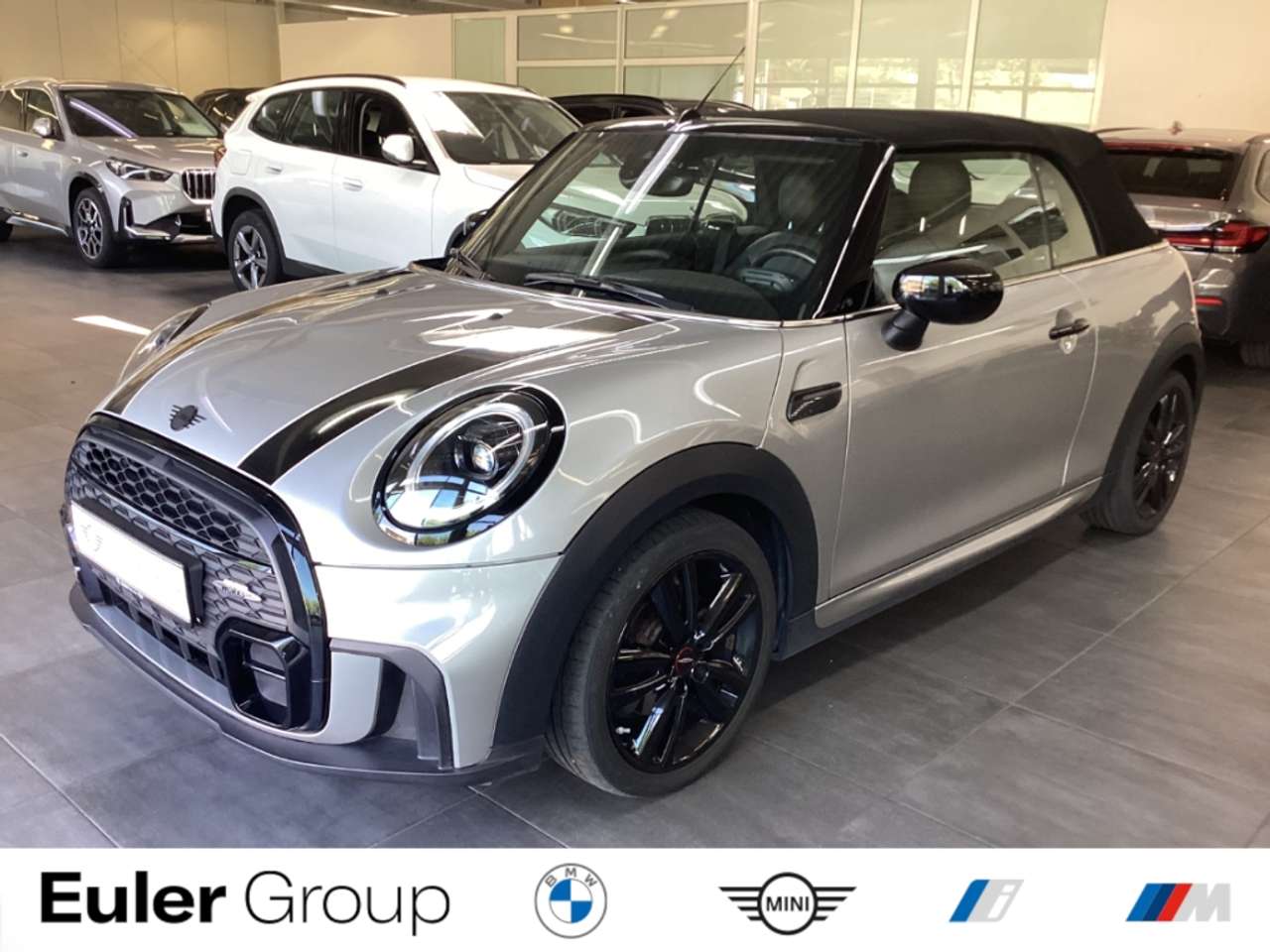 MINI Cooper Cabrio 2023 — A JCW 17''Leder Navi LED LenkradHZG. Drivass.